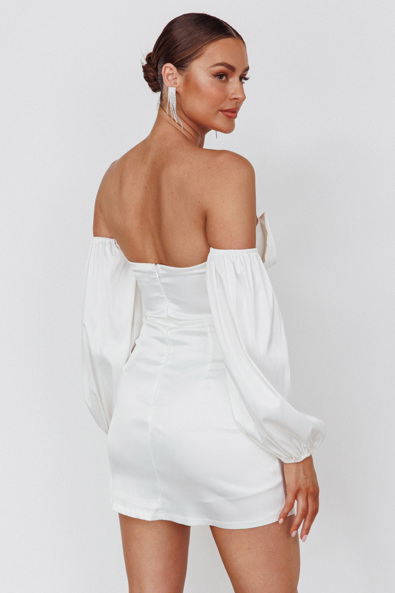 Shop the Lilly Off-Shoulder Bow Mini Dress White | Selfie Leslie Australia