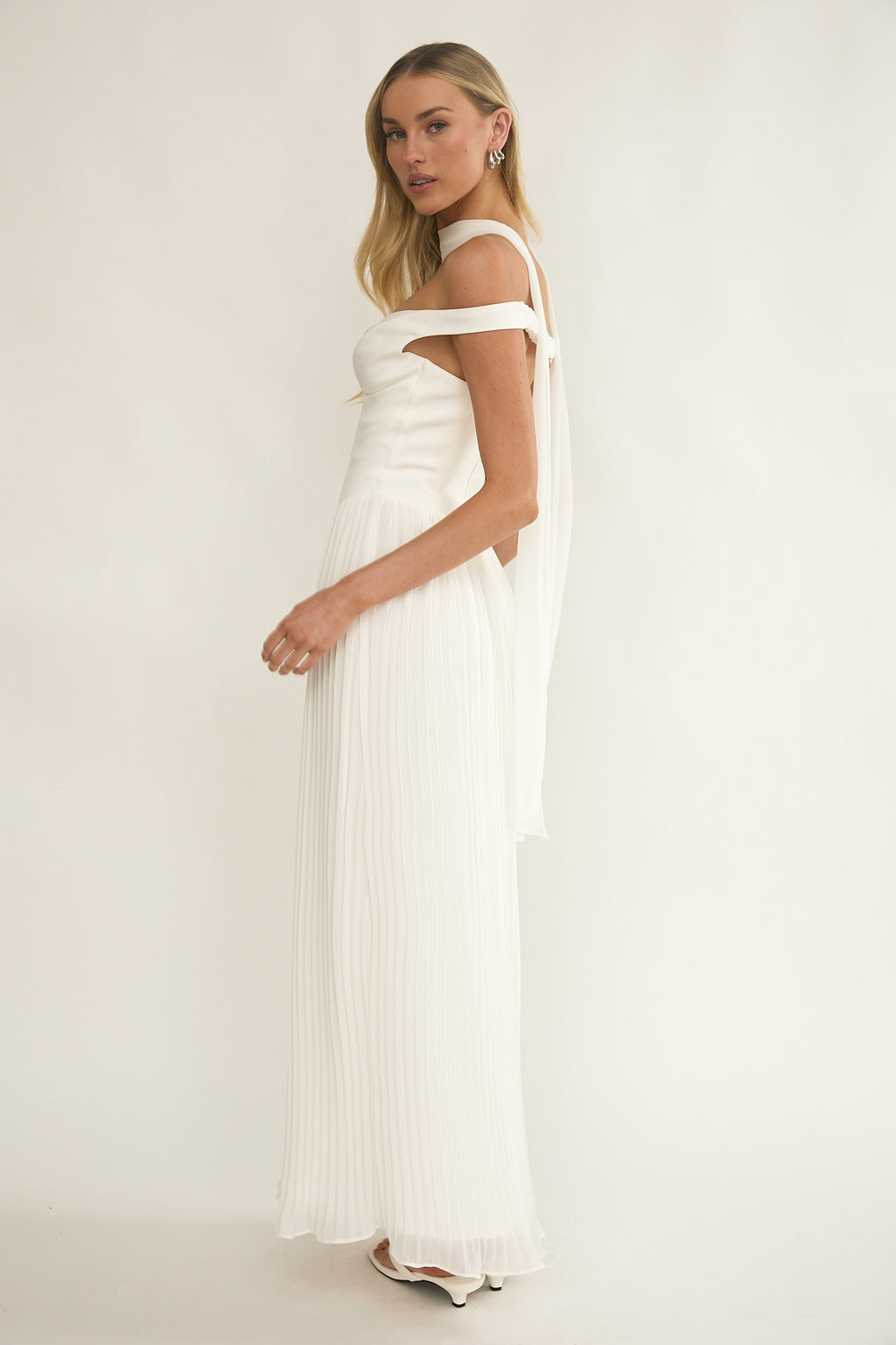 Quinnae Off-Shoulder Accordion Pleat Maxi Dress White by Selfie Leslie Australia