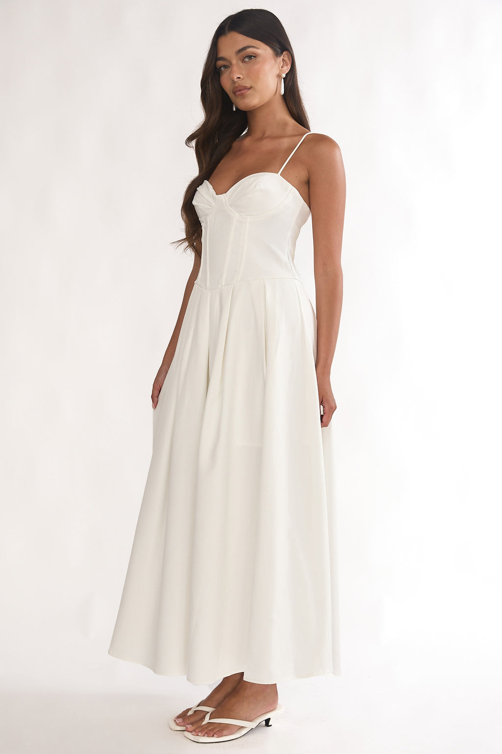 Kearsy Box Pleat Sweetheart Neckline Midi Dress White by Selfie Leslie Australia