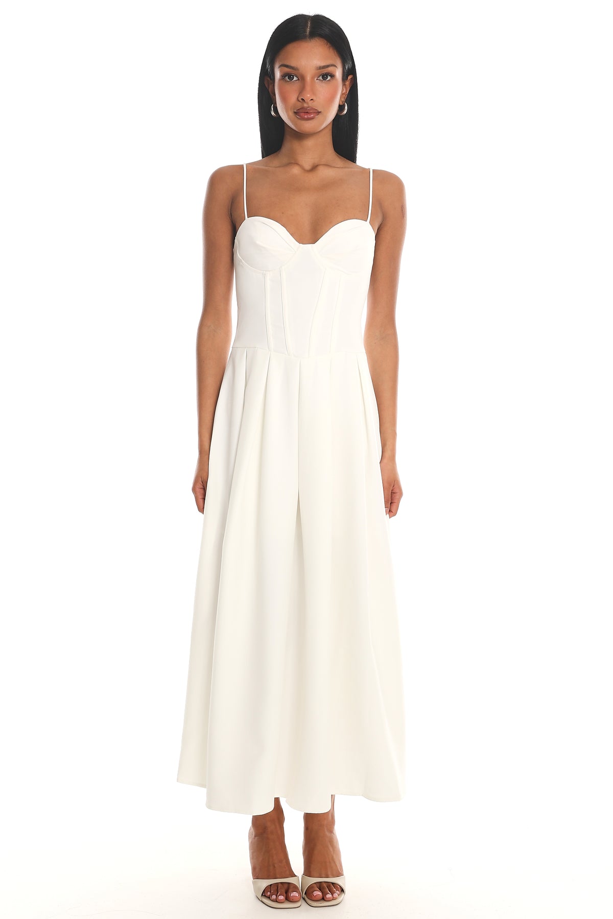 Kearsy Box Pleat Sweetheart Neckline Midi Dress White by Selfie Leslie Australia