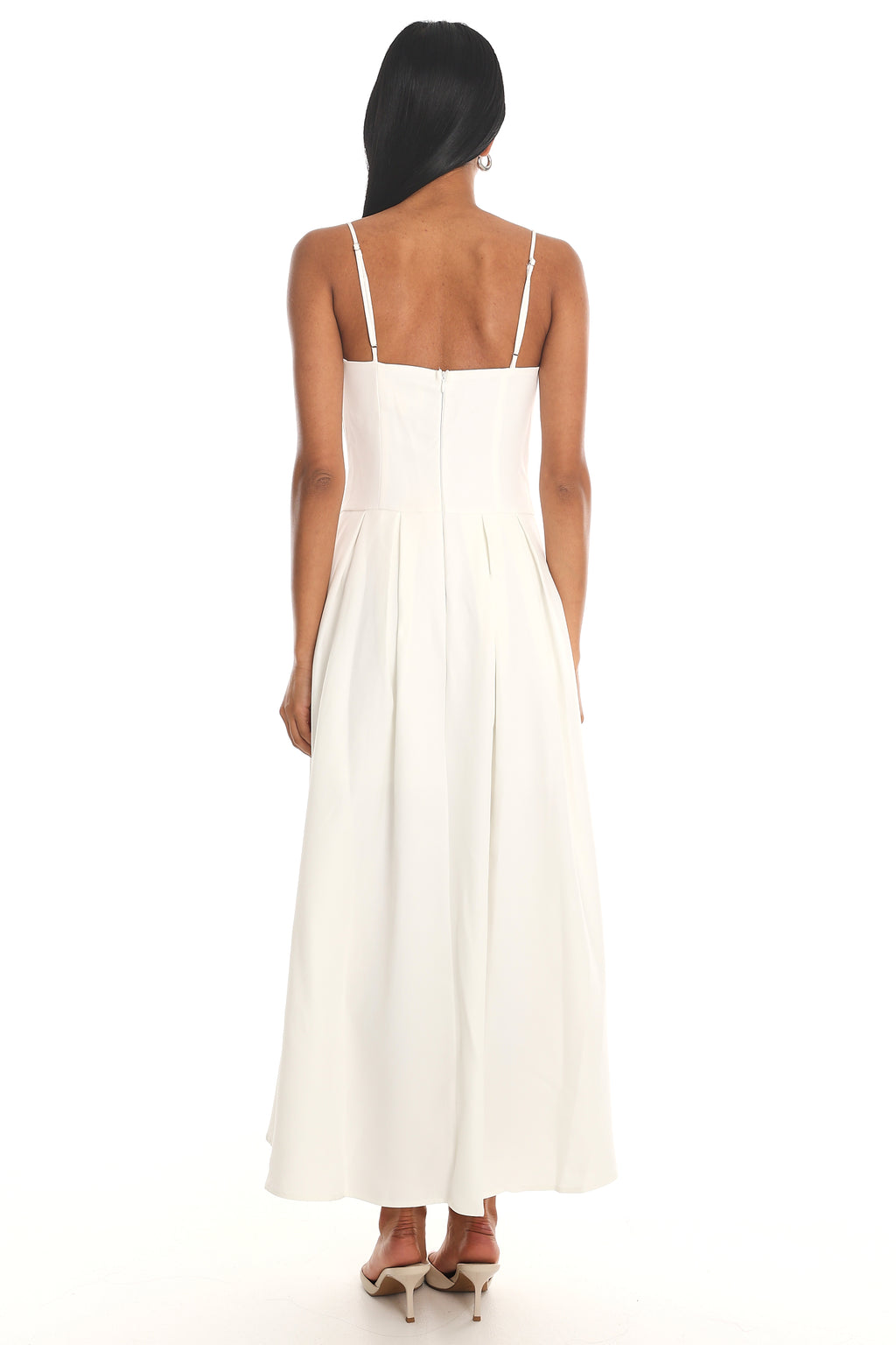 Kearsy Box Pleat Sweetheart Neckline Midi Dress White by Selfie Leslie Australia