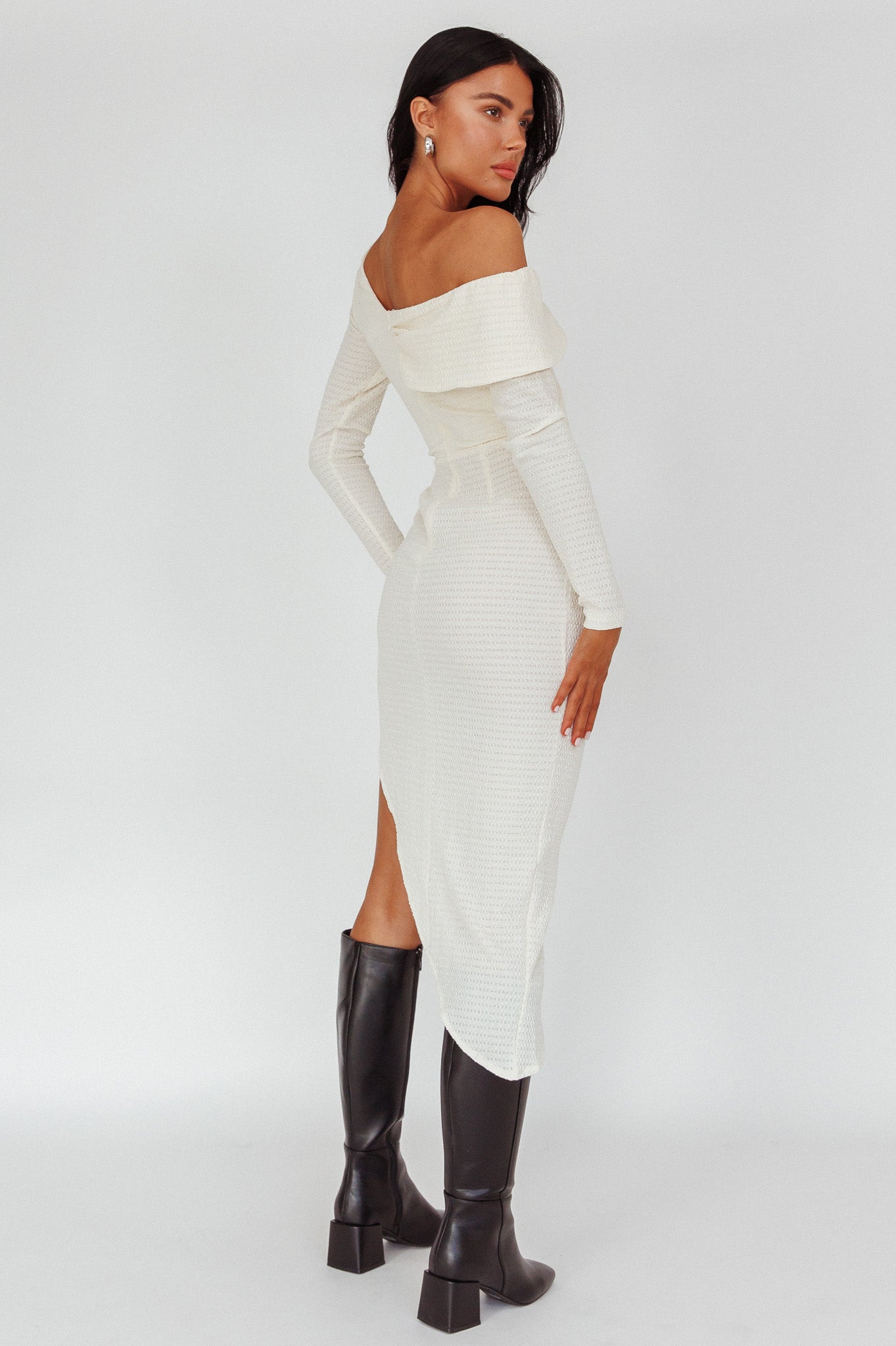Annalora One-Shoulder Long Sleeve Midi Dress Cream by Selfie Leslie Australia