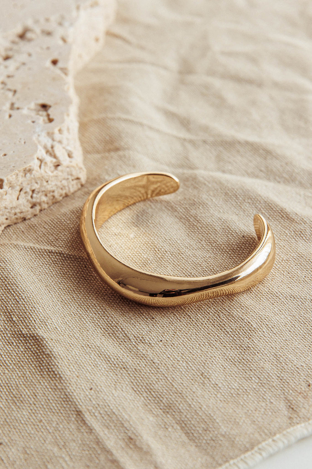 Jamaica Curvilinear Cuff Gold by Selfie Leslie Australia