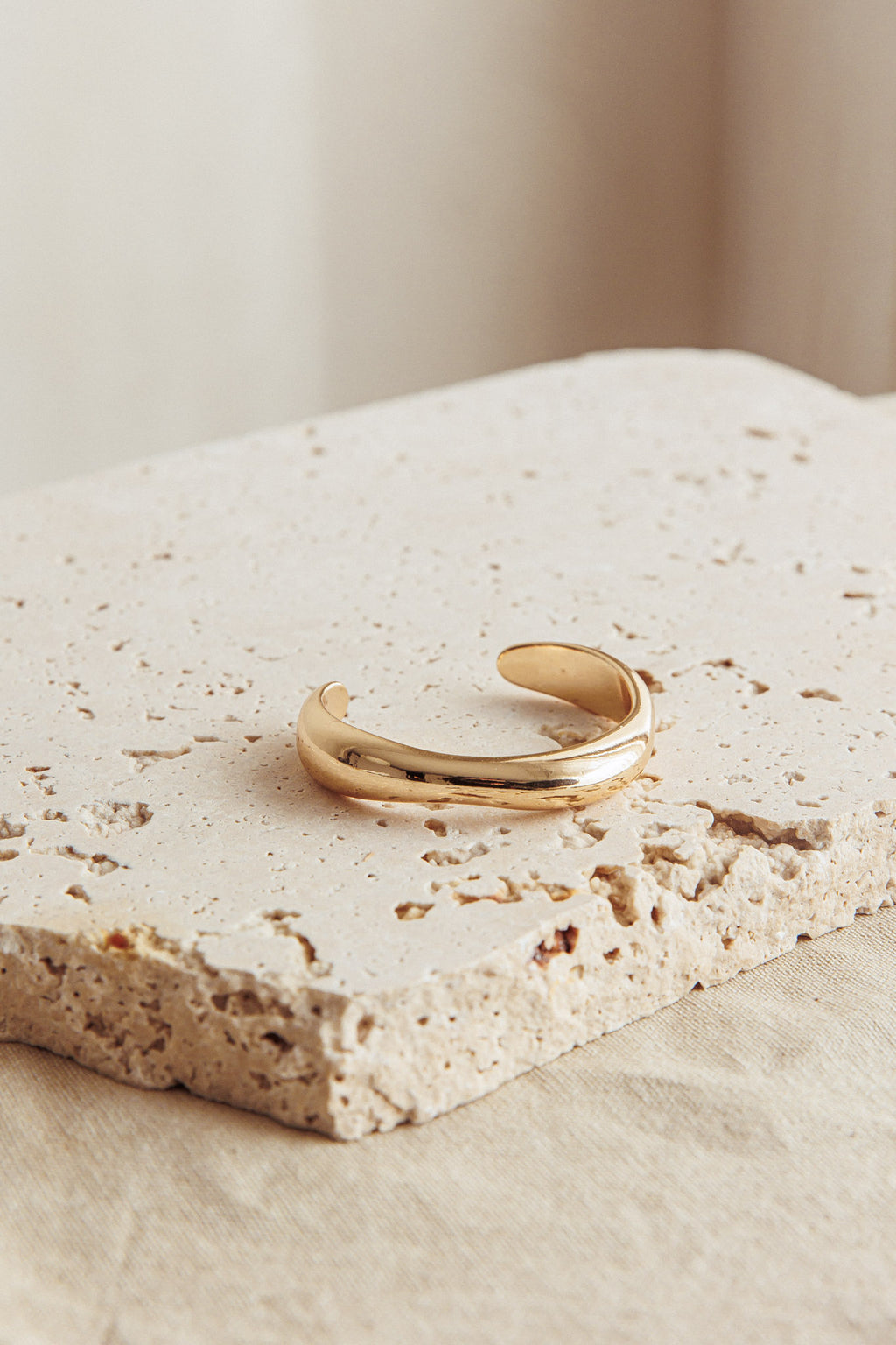 Jamaica Curvilinear Cuff Gold by Selfie Leslie Australia