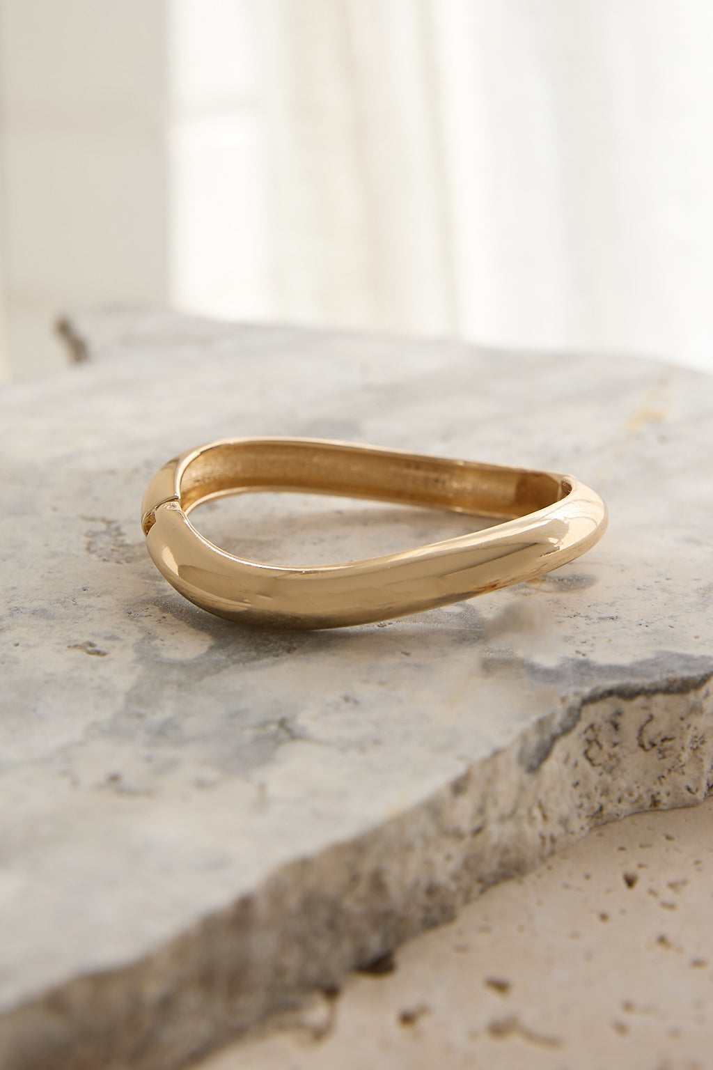 Hilda Irregular Clasp Bangle Gold by Selfie Leslie Australia