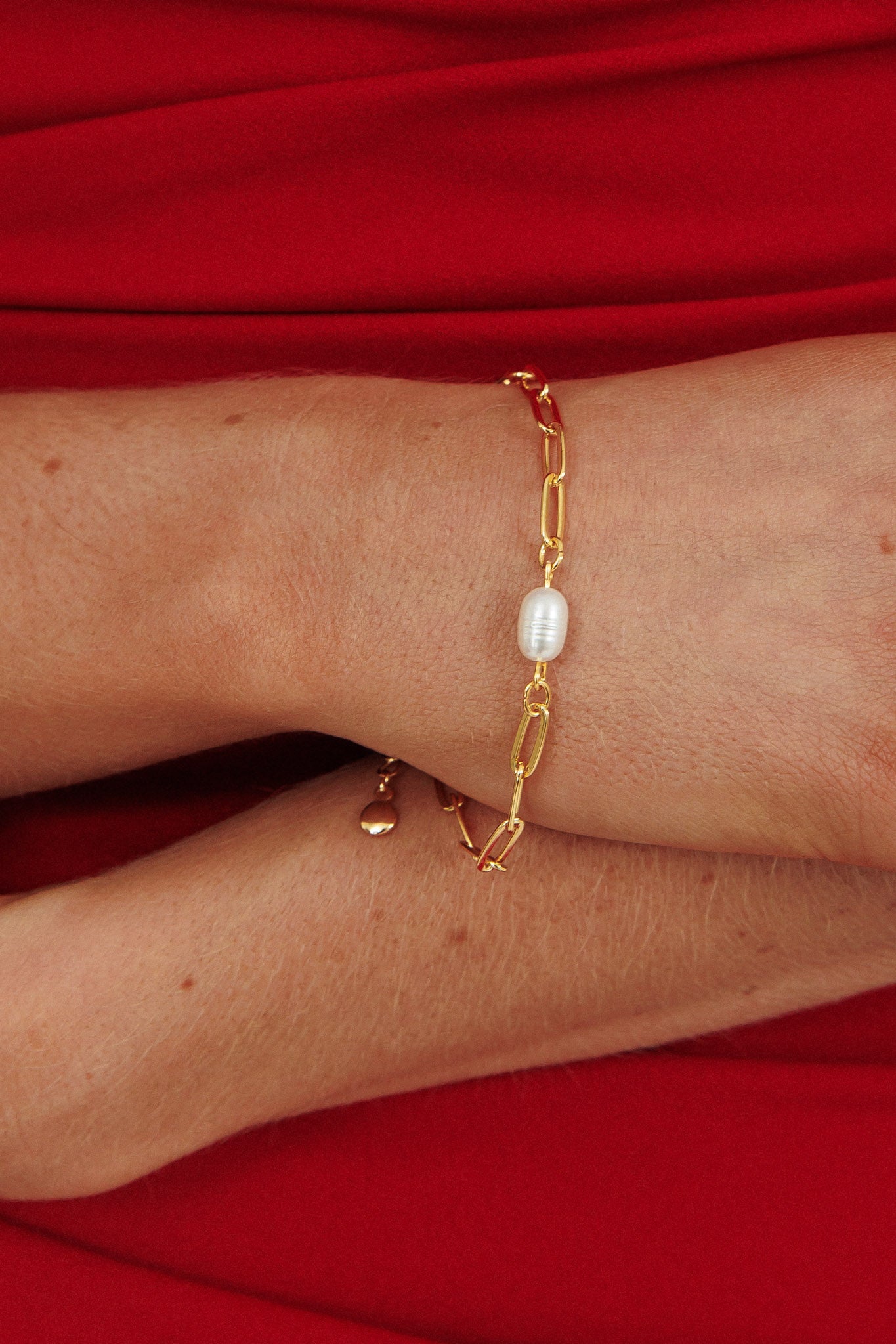 Devotion Freshwater Pearl Paperclip Chain Bracelet Gold by Selfie Leslie Australia