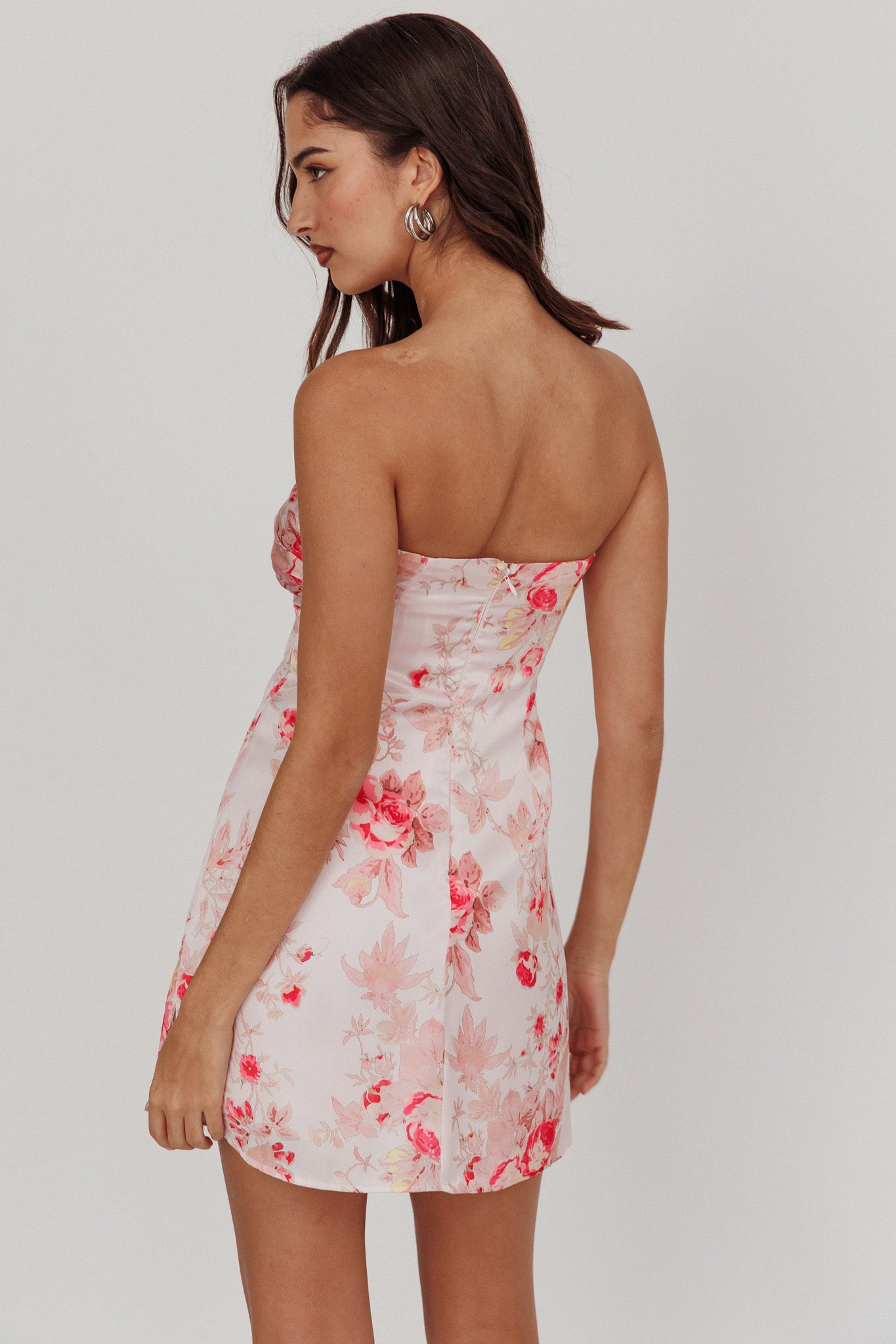 Sian Strapless Sweetheart Mini Dress Floral Pink by Selfie Leslie Australia