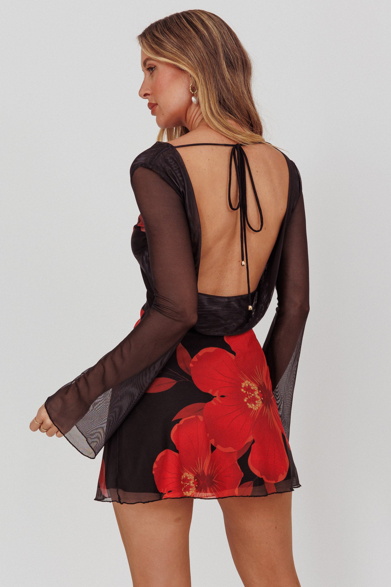 Isabella Long Sleeve Backless Mini Dress Hibiscus Black | Selfie Leslie Australia Isabella Long Sleeve Backless Mini Dress Hibiscus Black | Selfie Leslie Australia