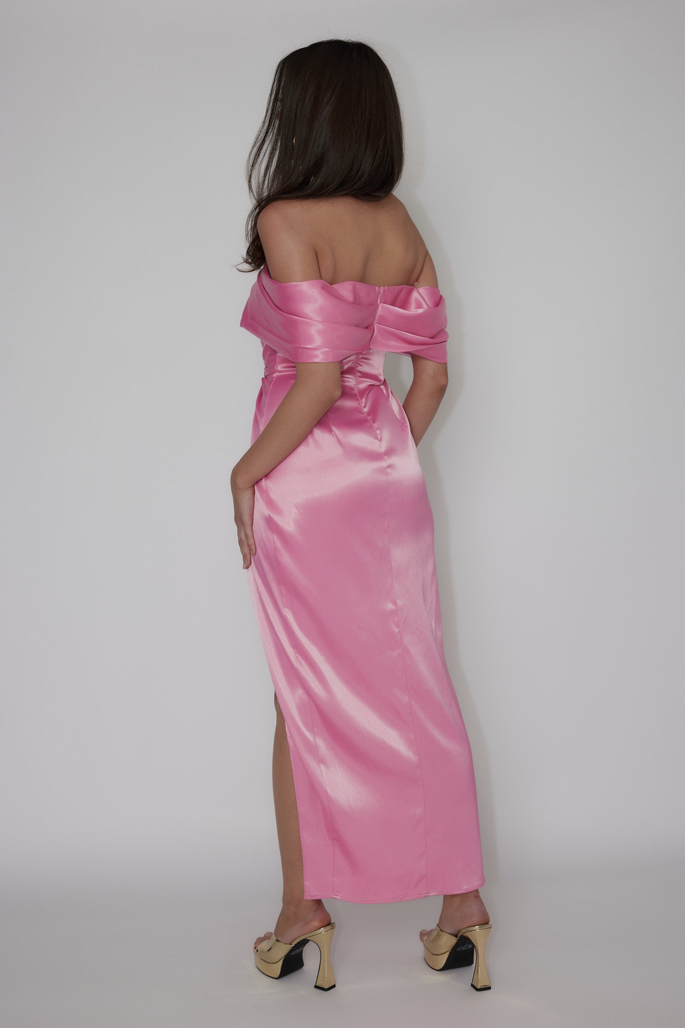 Amaryllis Off-Shoulder Twist Maxi Dress Pink by Selfie Leslie Australia