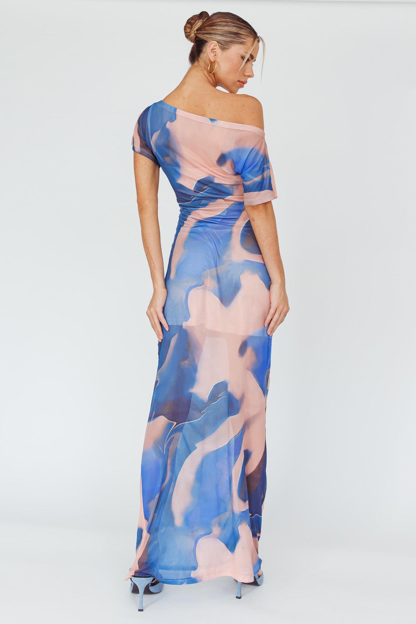 Tumi Short Sleeve Maxi Dress Printed Beige by Selfie Leslie Australia