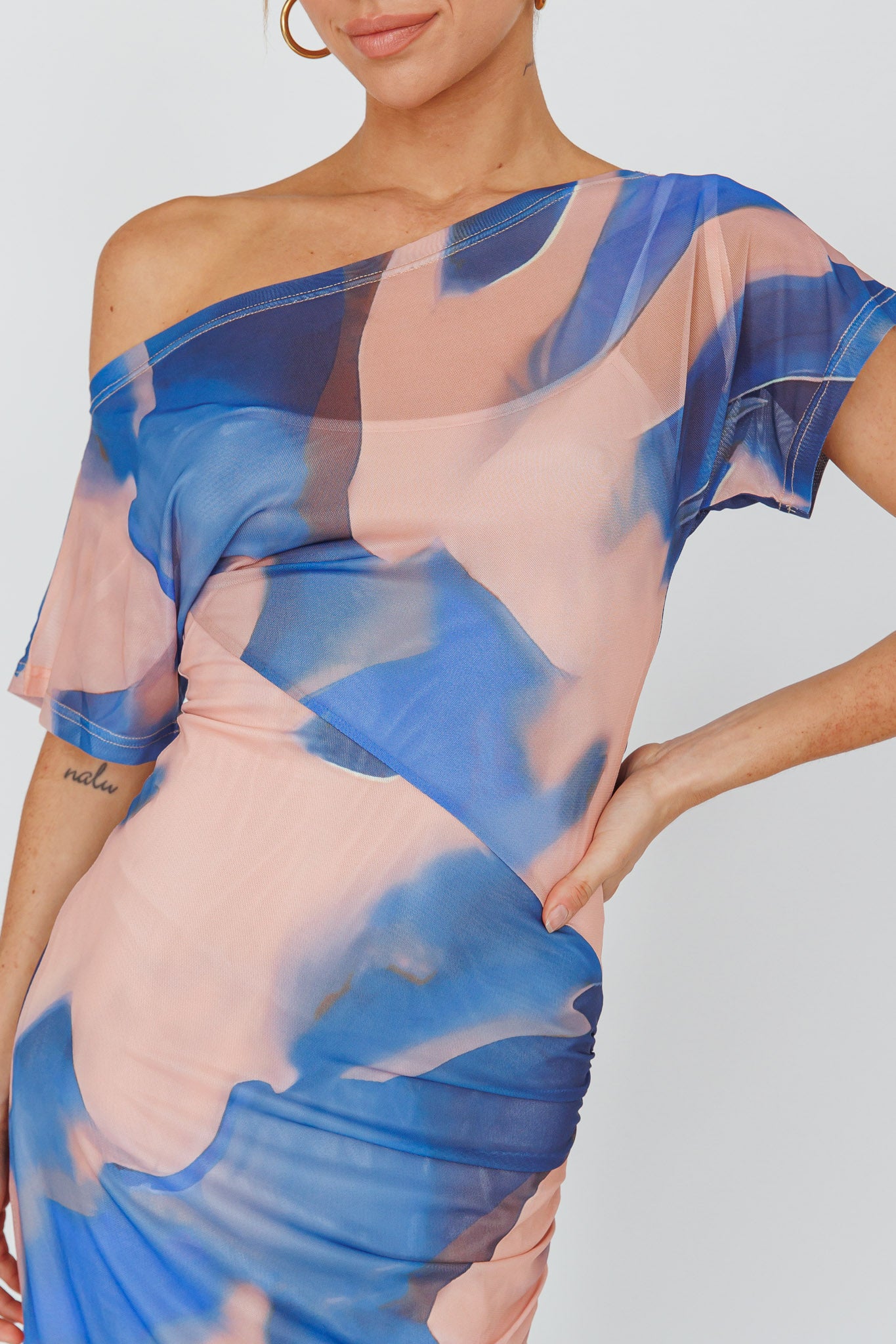 Tumi Short Sleeve Maxi Dress Printed Beige by Selfie Leslie Australia