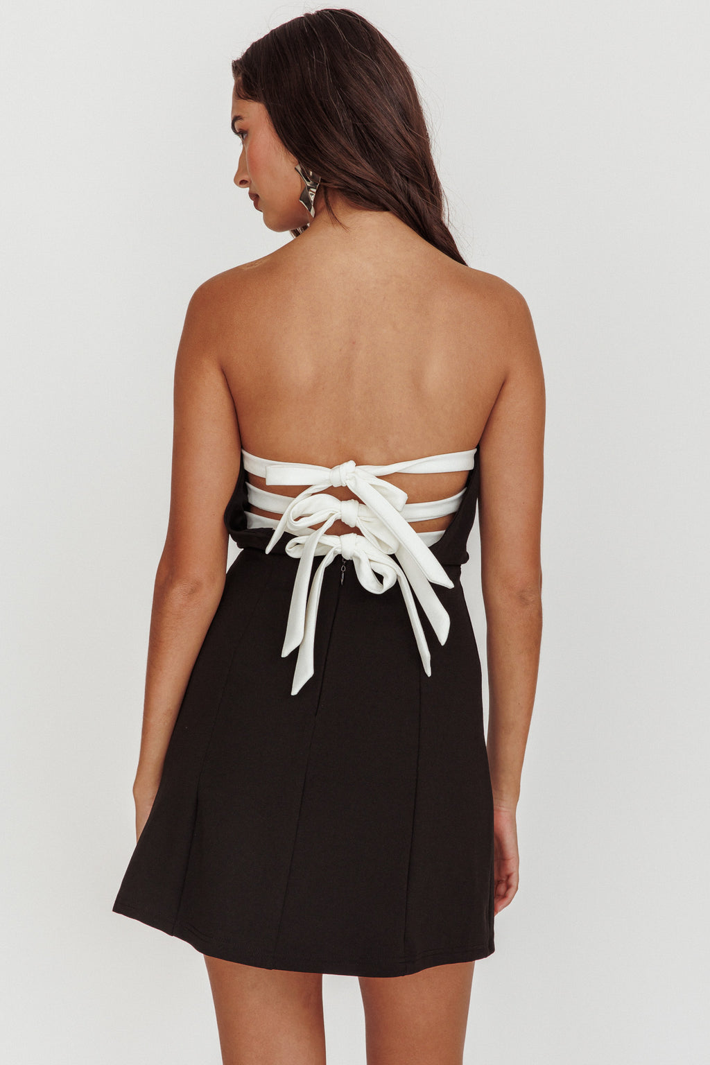 Ginger Strapless Sweetheart Mini Dress Black by Selfie Leslie Australia