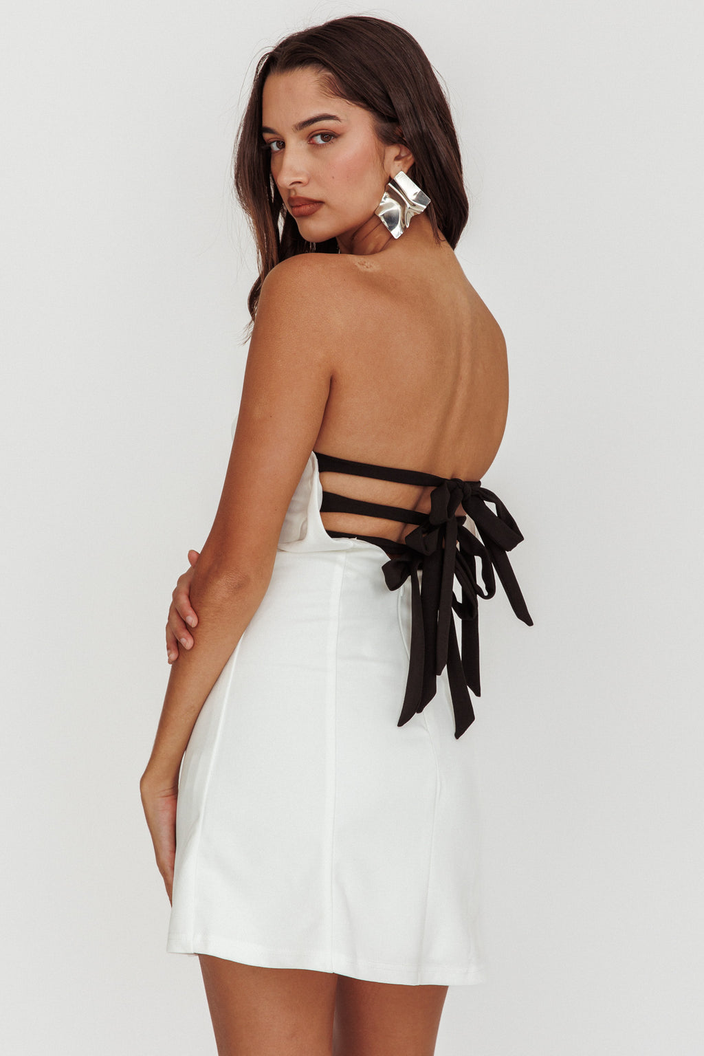 Ginger Strapless Sweetheart Mini Dress Off White by Selfie Leslie Australia