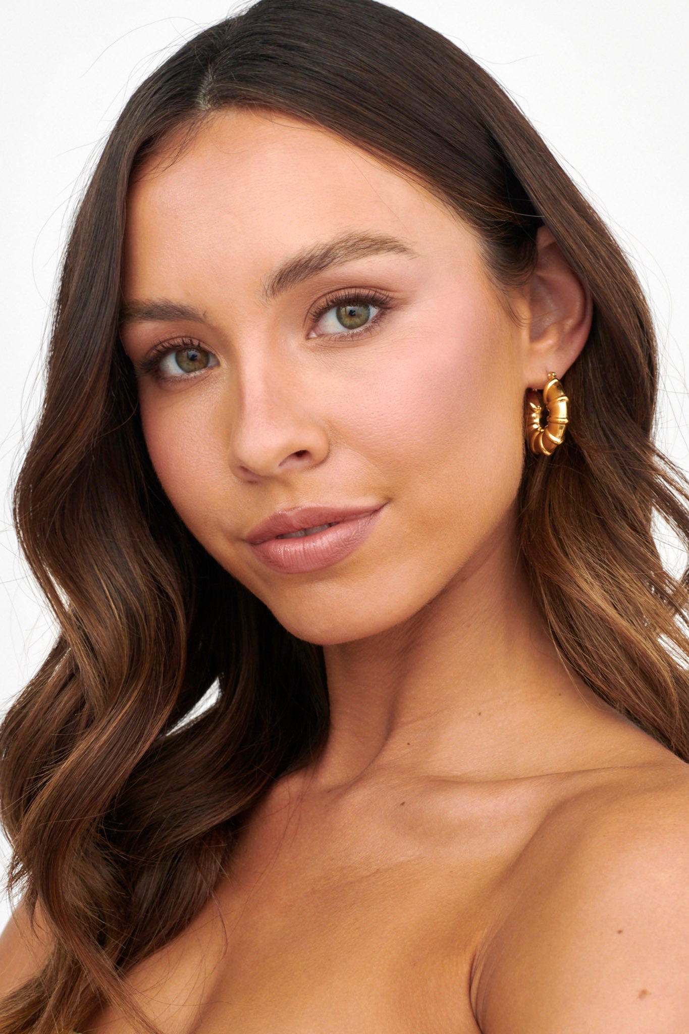 Hillary Ribbed Chunky Hoop Earrings Gold by Selfie Leslie Australia