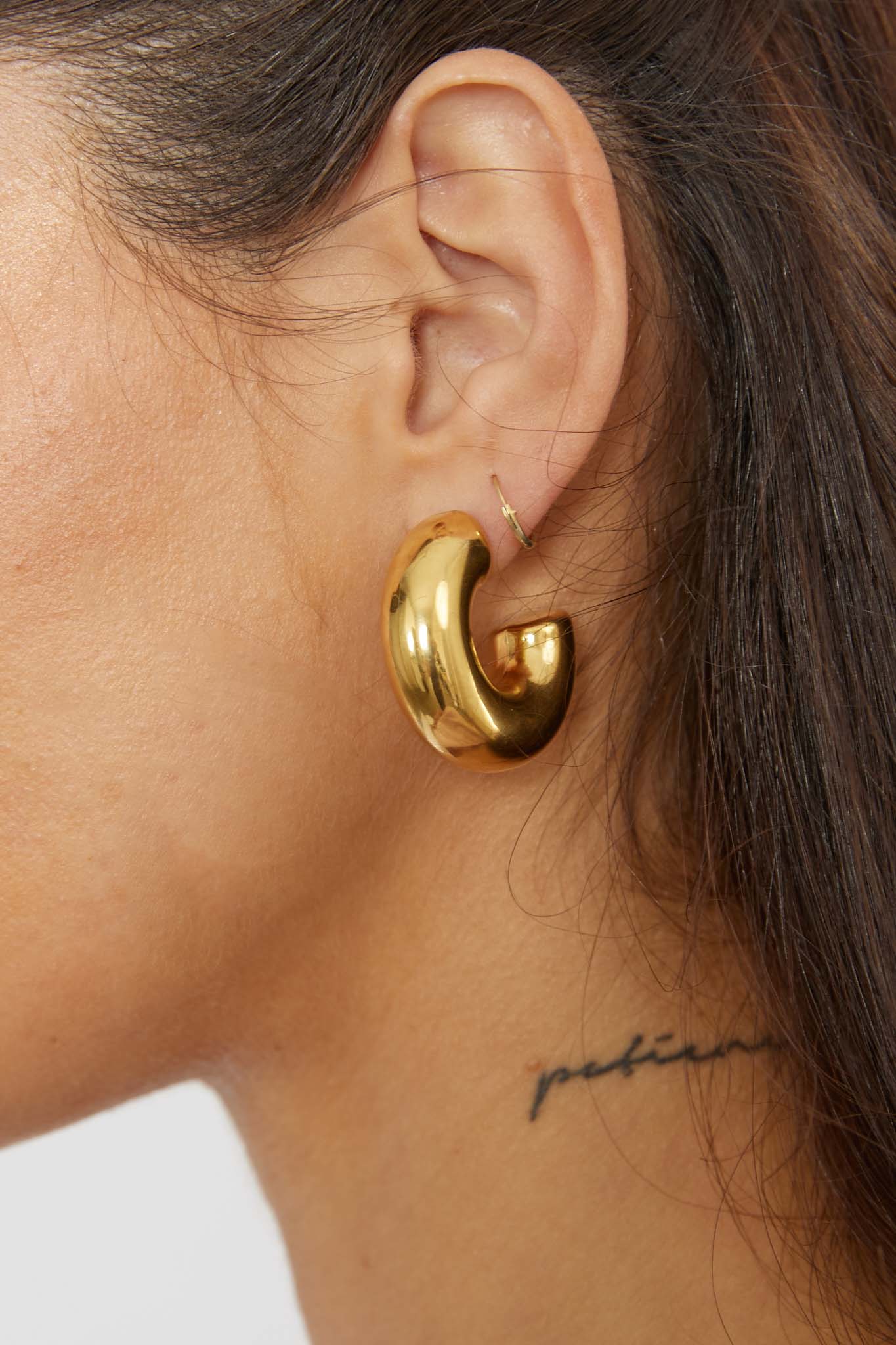 Claro Chunky Hoop Earrings Gold by Selfie Leslie Australia