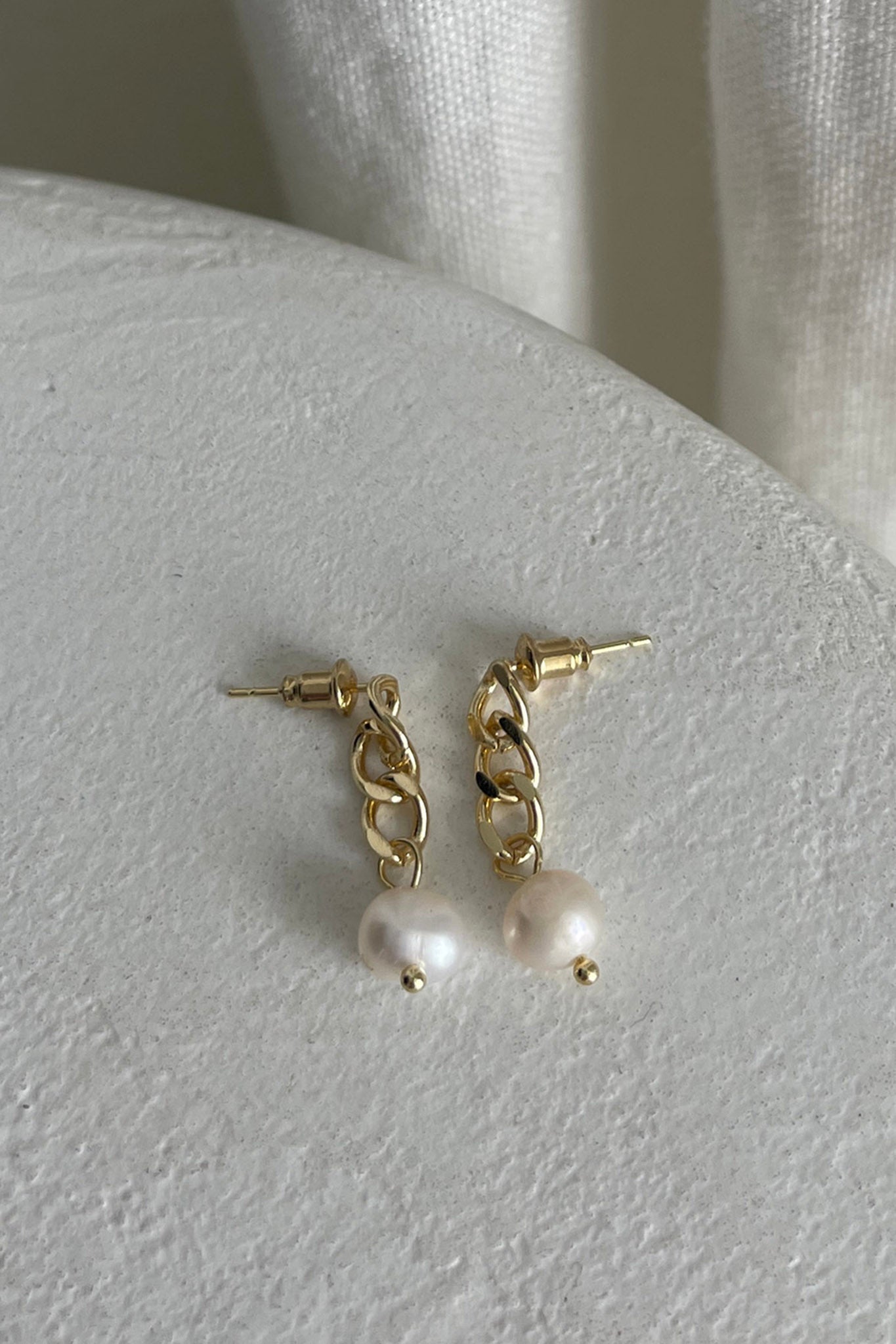 Mabel Pearl Drop Chain Earrings Gold by Selfie Leslie Australia