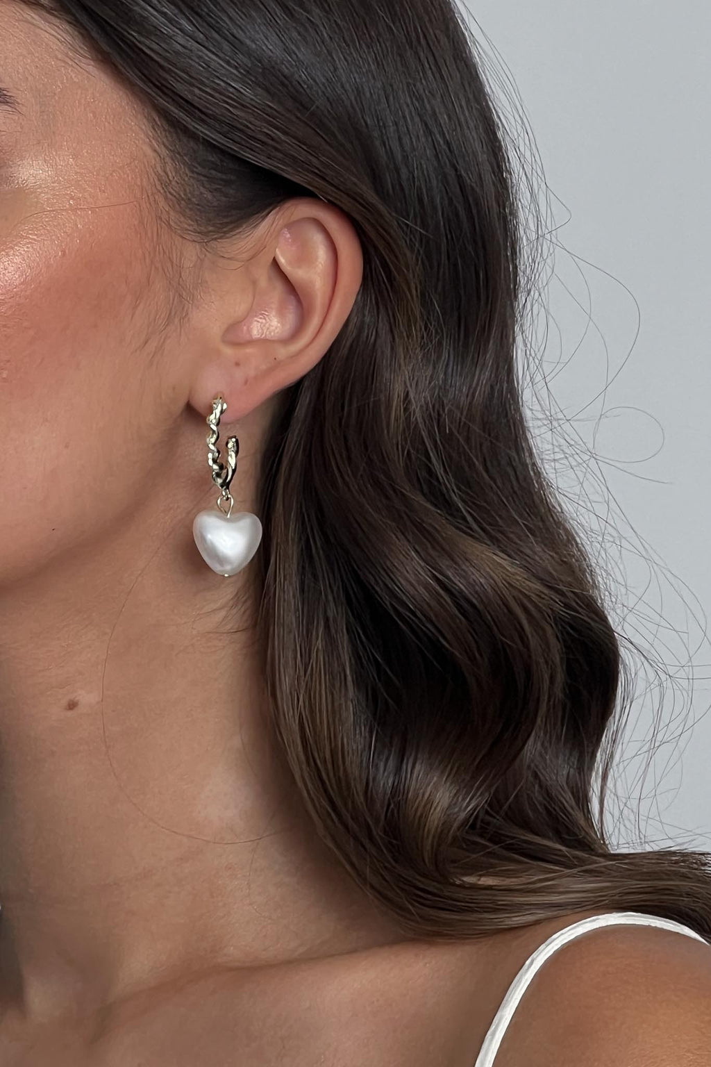 Paris Puffed Pearl Hoop Earrings Gold by Selfie Leslie Australia