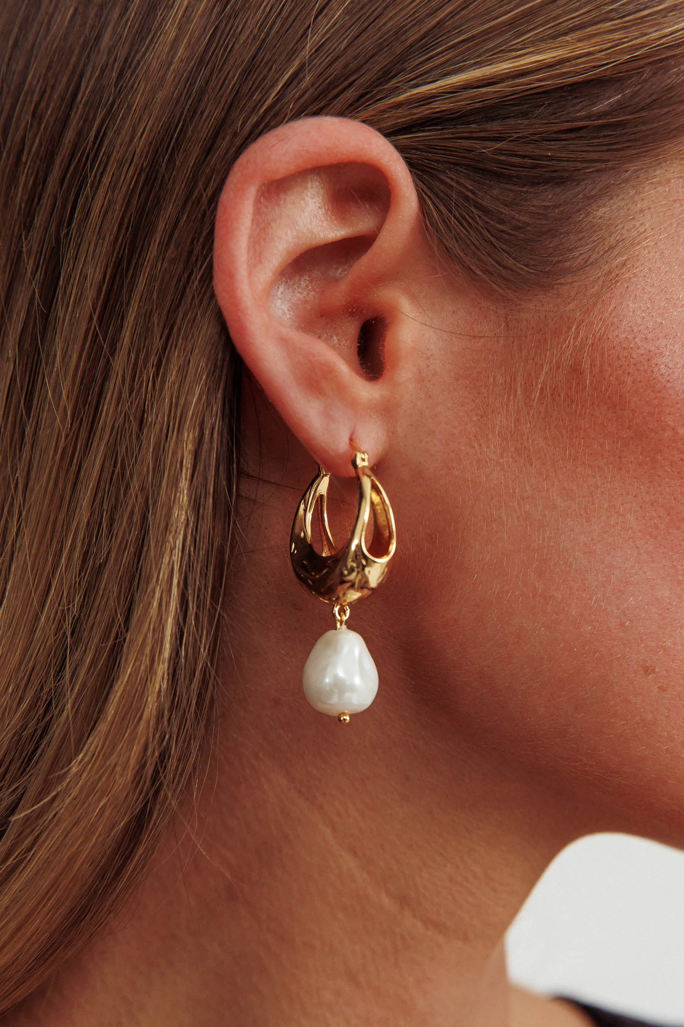 Serotonin Drop Pearl Earrings Gold by Selfie Leslie Australia
