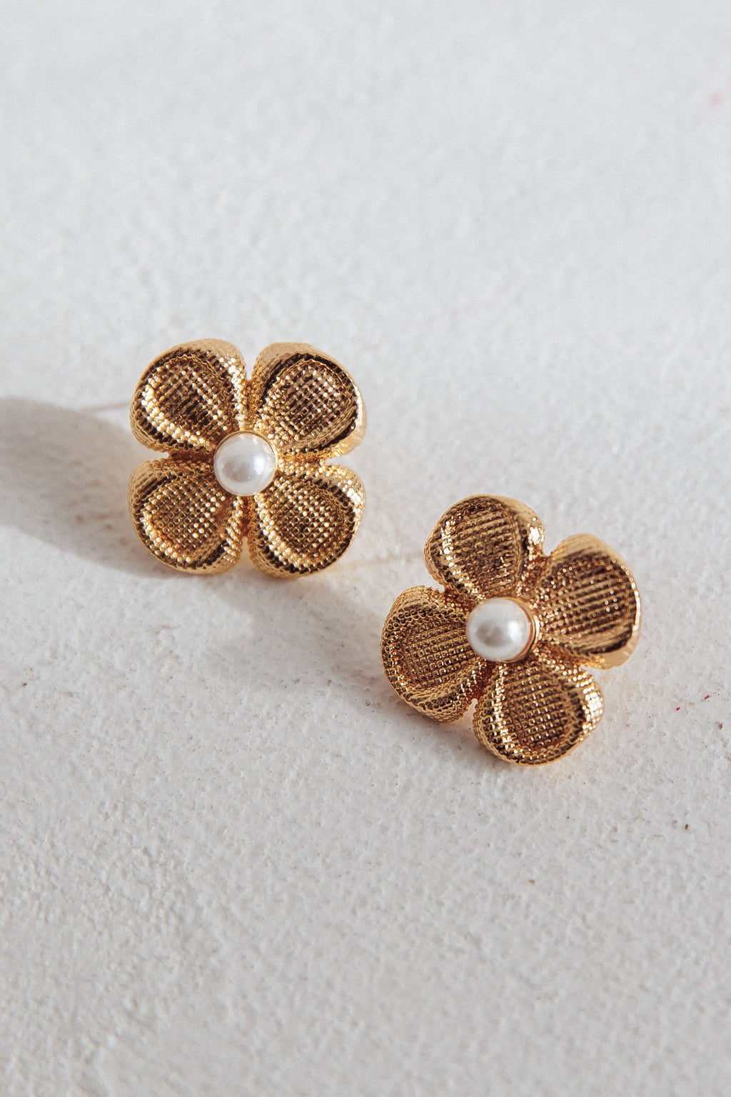 Flower Power Pearl Earrings Gold by Selfie Leslie Australia