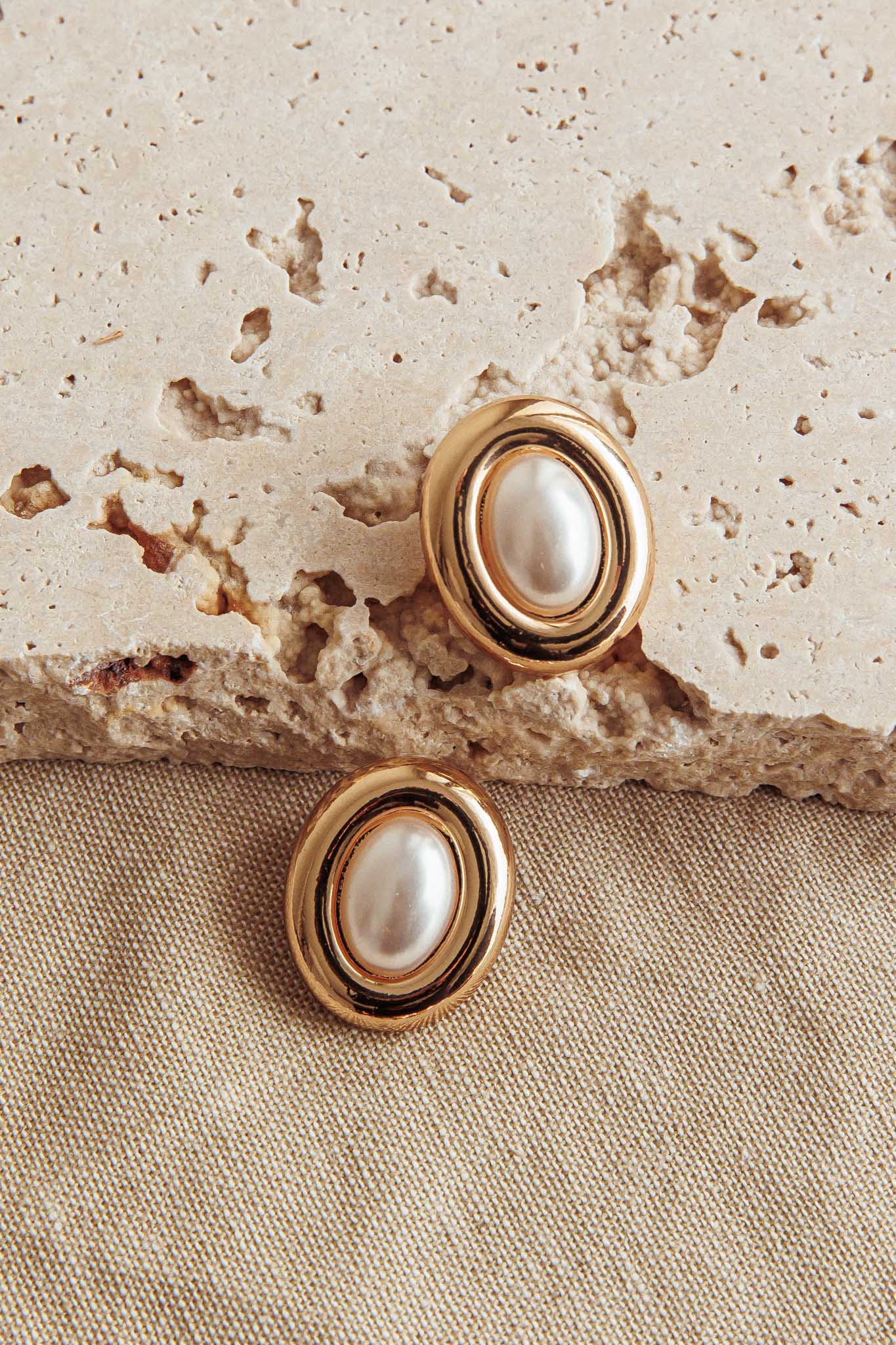 Meredith Oval Earrings Gold Pearl by Selfie Leslie Australia