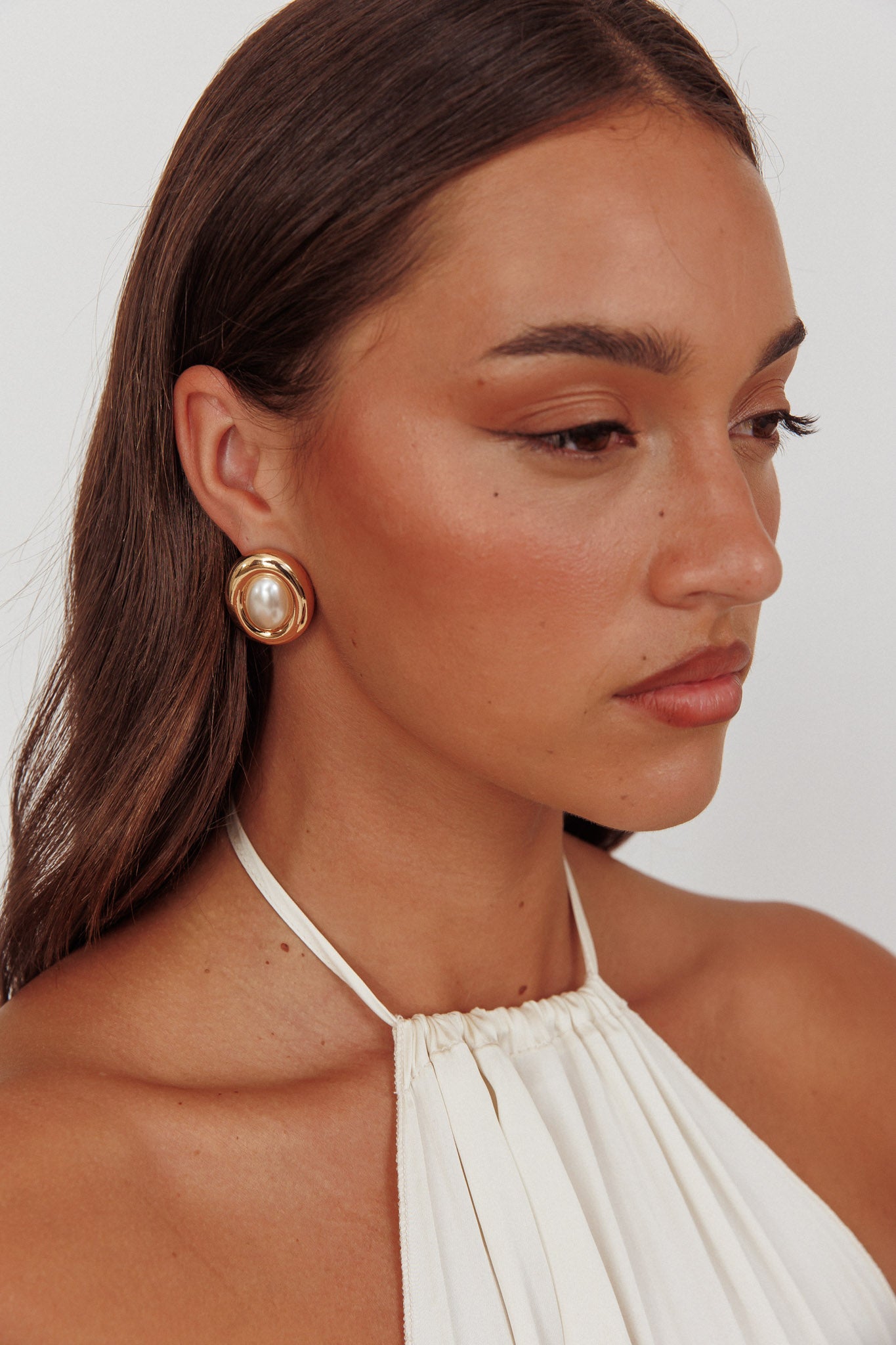 Meredith Oval Earrings Gold Pearl by Selfie Leslie Australia