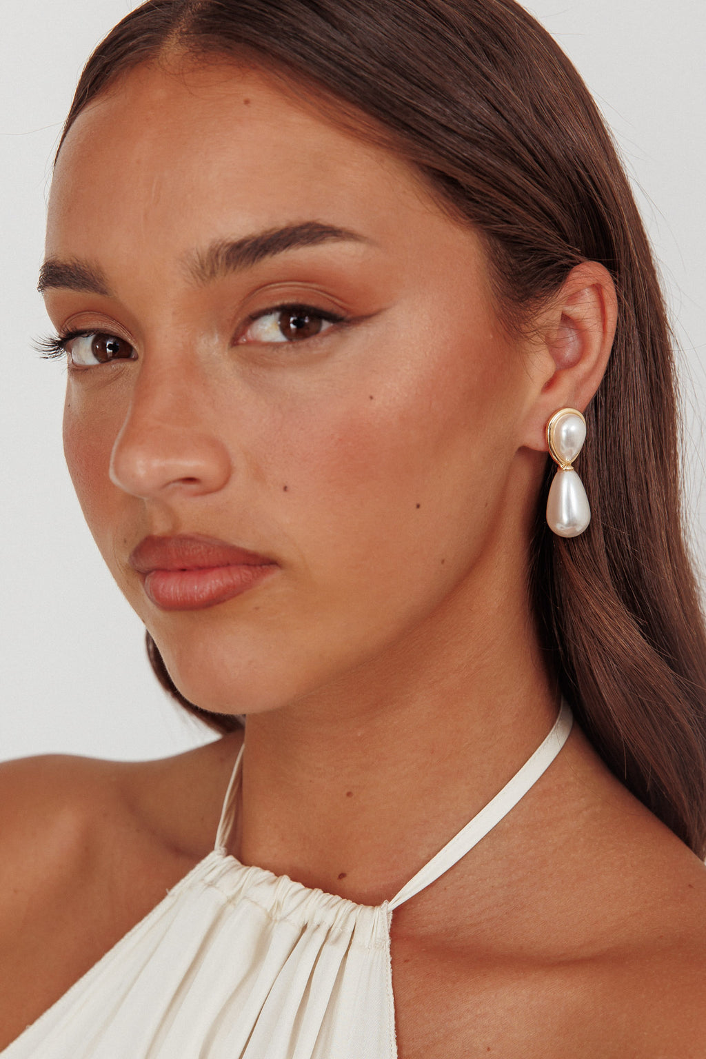 Elizabeth Droplet Earrings Gold Pearl by Selfie Leslie Australia