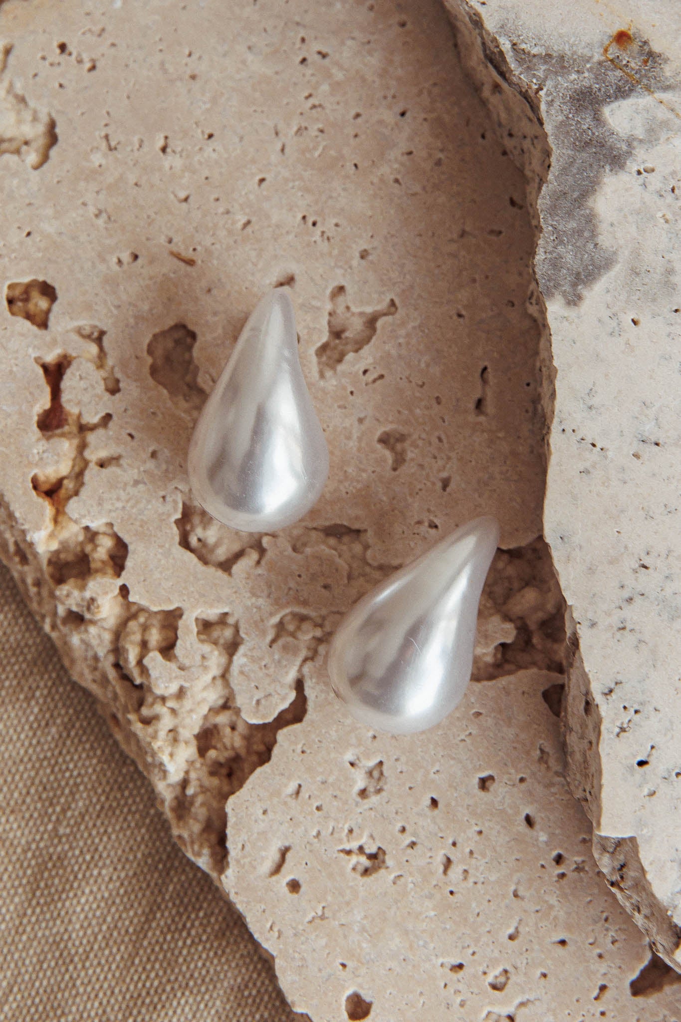 Rainy Teardrop Earrings Pearl by Selfie Leslie Australia