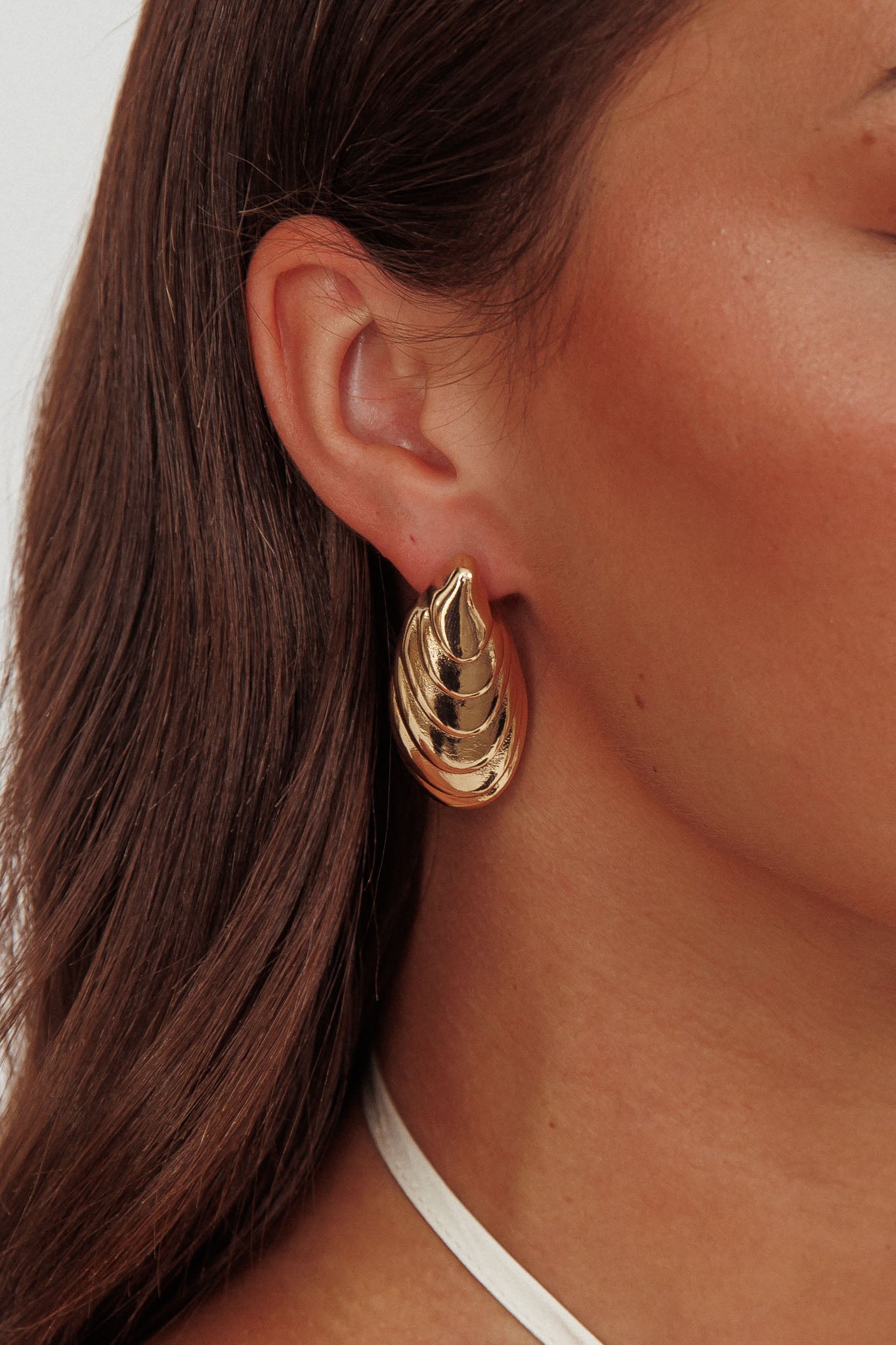 Pippy Shell Earrings Gold by Selfie Leslie Australia