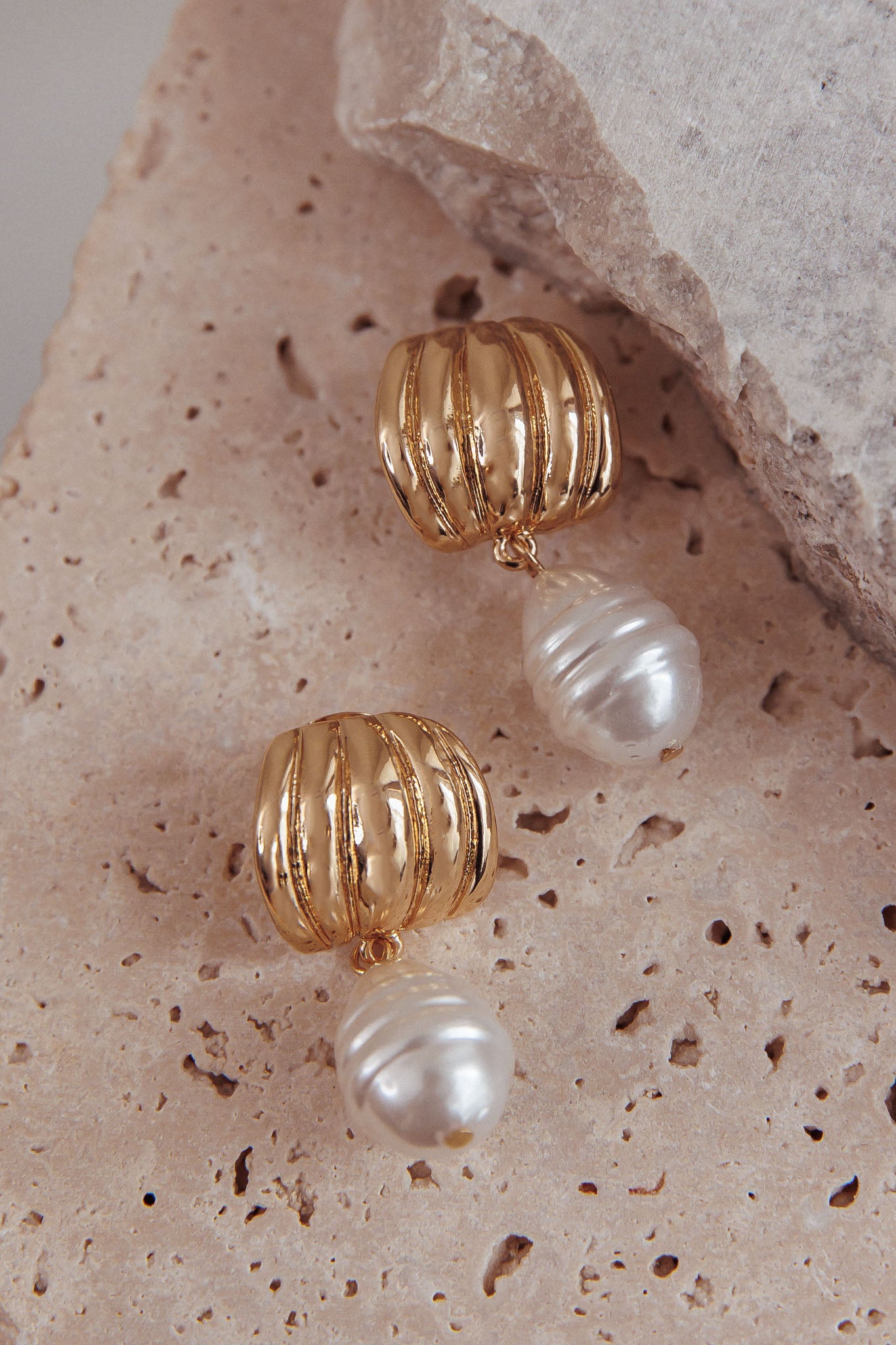 Andi Ridged Pearl Drop Stud Earrings Gold/Pearl by Selfie Leslie Australia