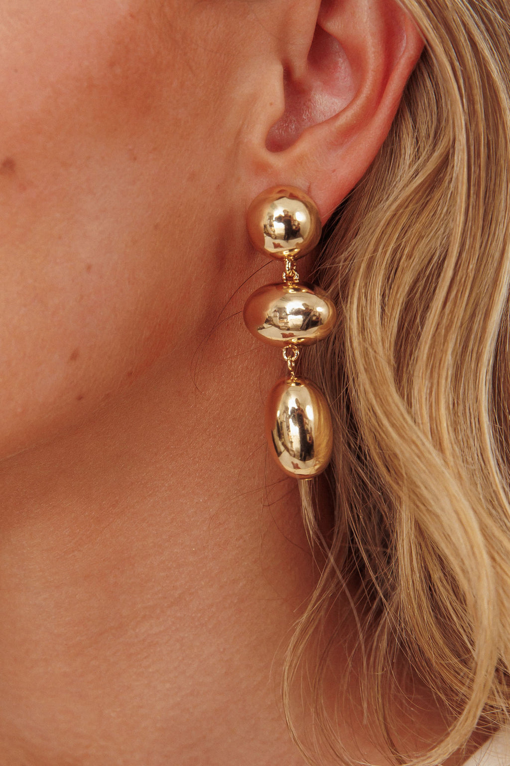 Amy Pebble Droplet Earrings Gold by Selfie Leslie Australia