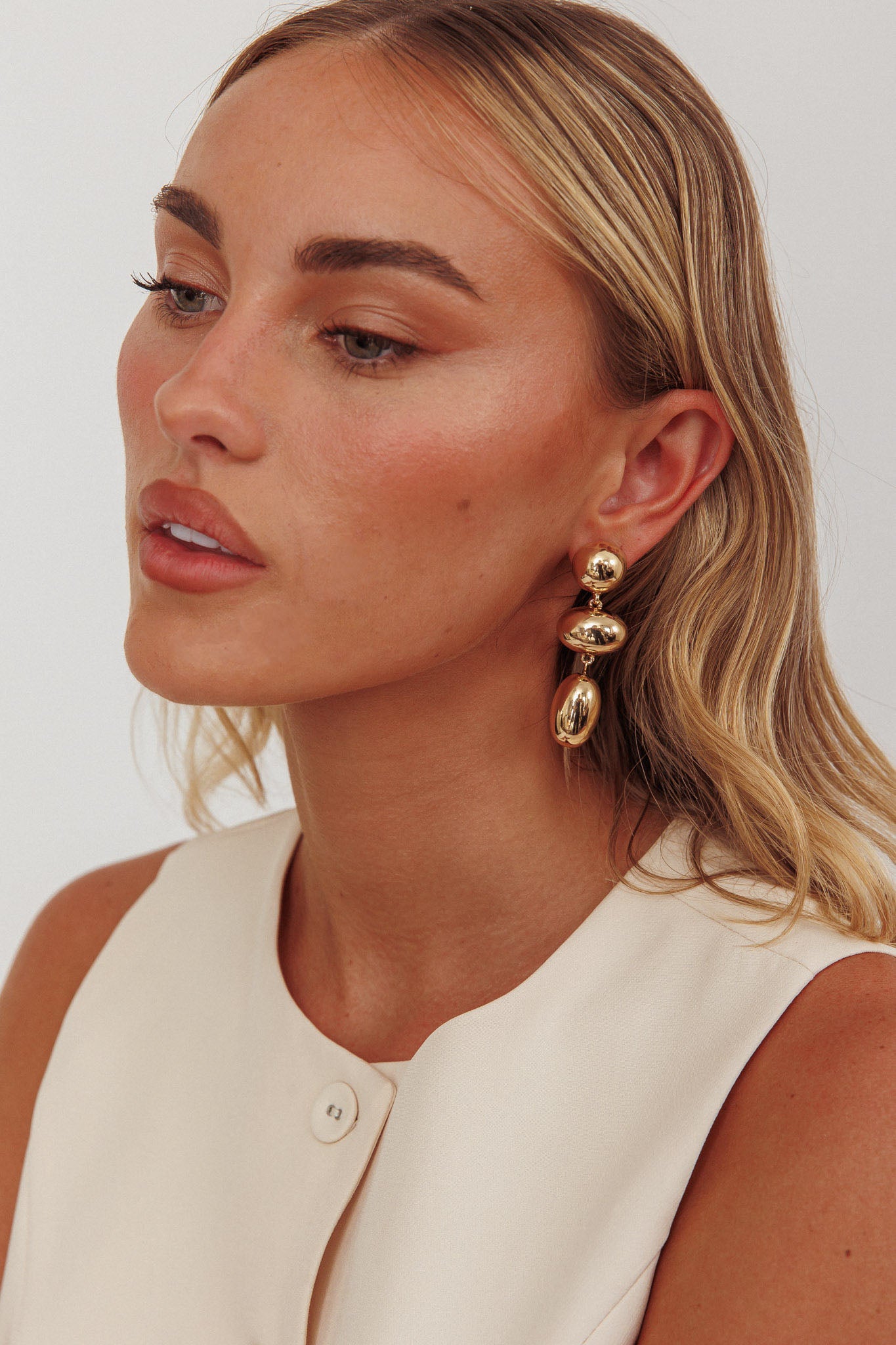 Amy Pebble Droplet Earrings Gold by Selfie Leslie Australia