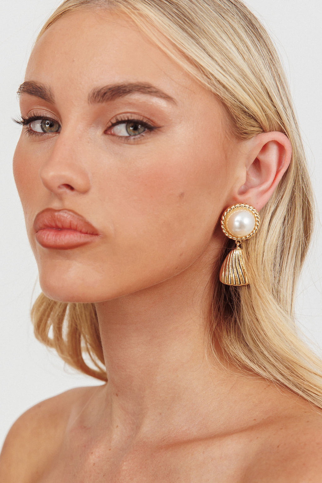 Valentina Tassel Pearl Earrings Gold/Pearl by Selfie Leslie Australia
