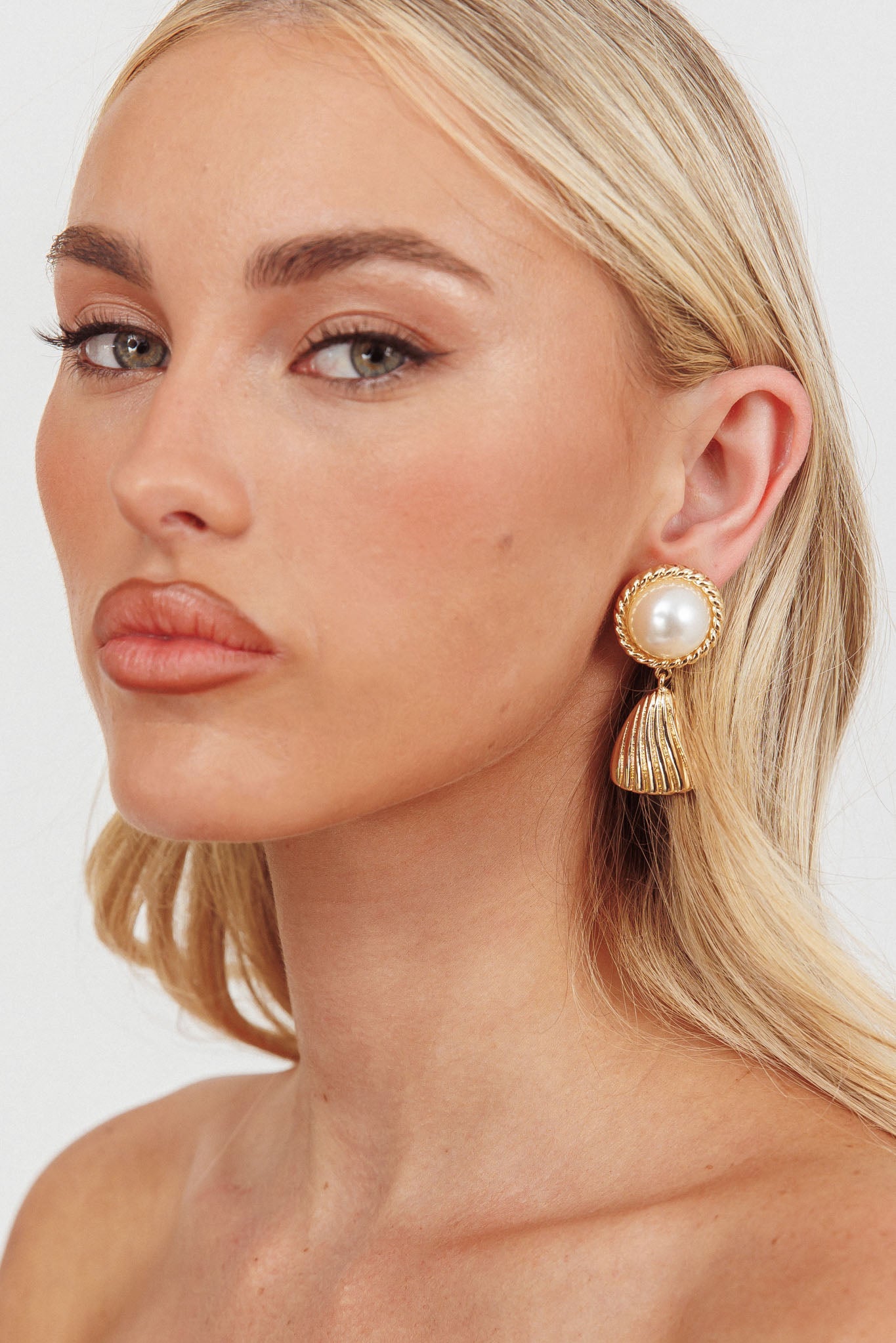 Valentina Tassel Pearl Earrings Gold/Pearl by Selfie Leslie Australia