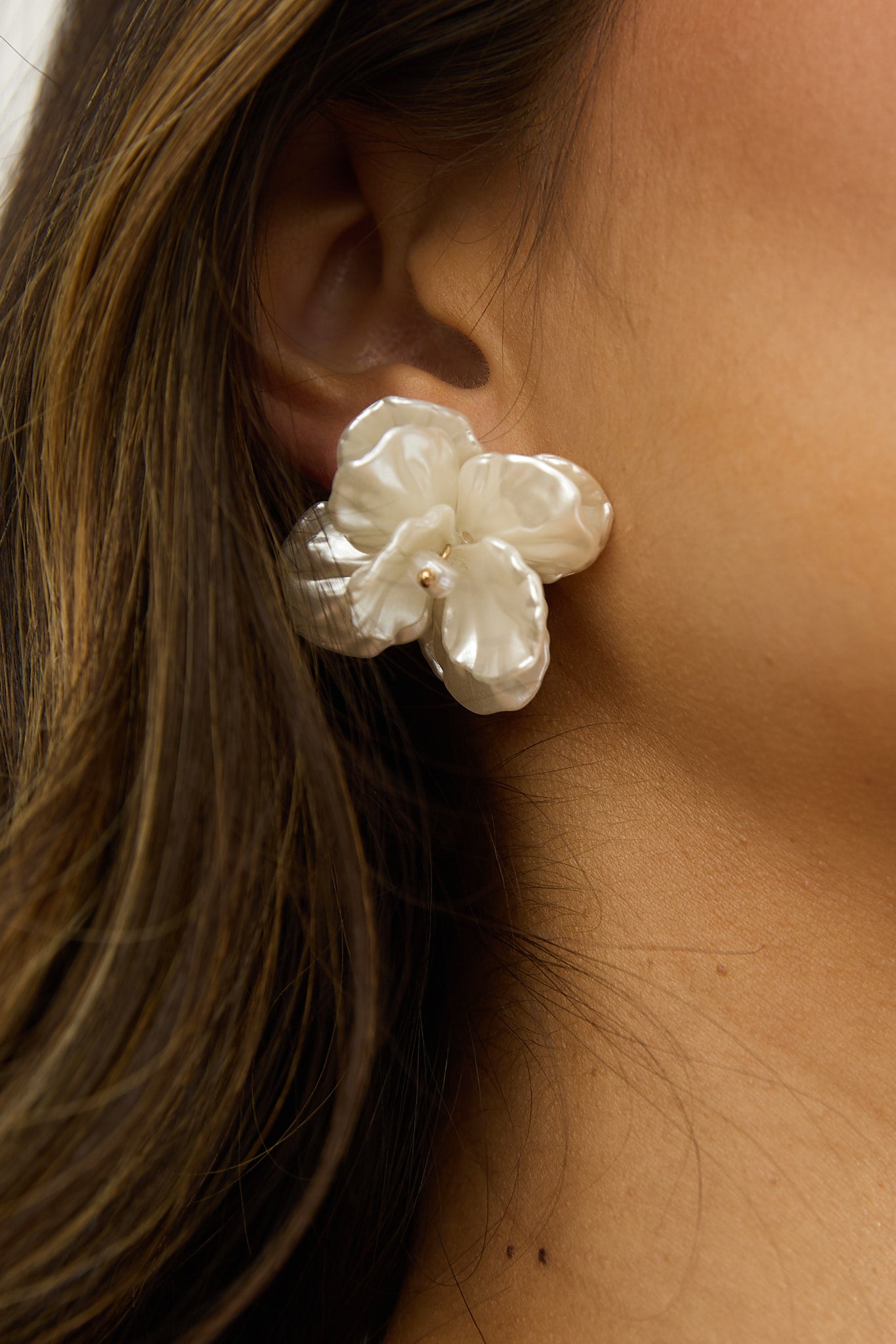 Maxine Orchid Earrings Pearl by Selfie Leslie Australia