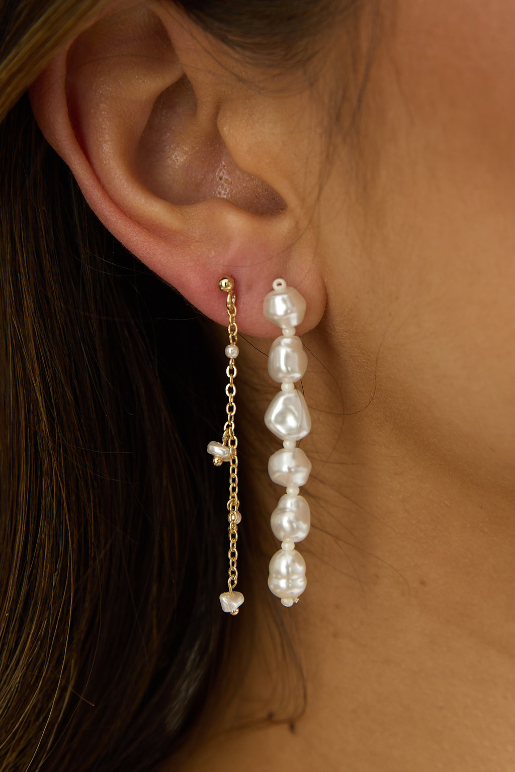 Marais Asymmetric Chain & Pearl Earrings Gold/Pearl by Selfie Leslie Australia