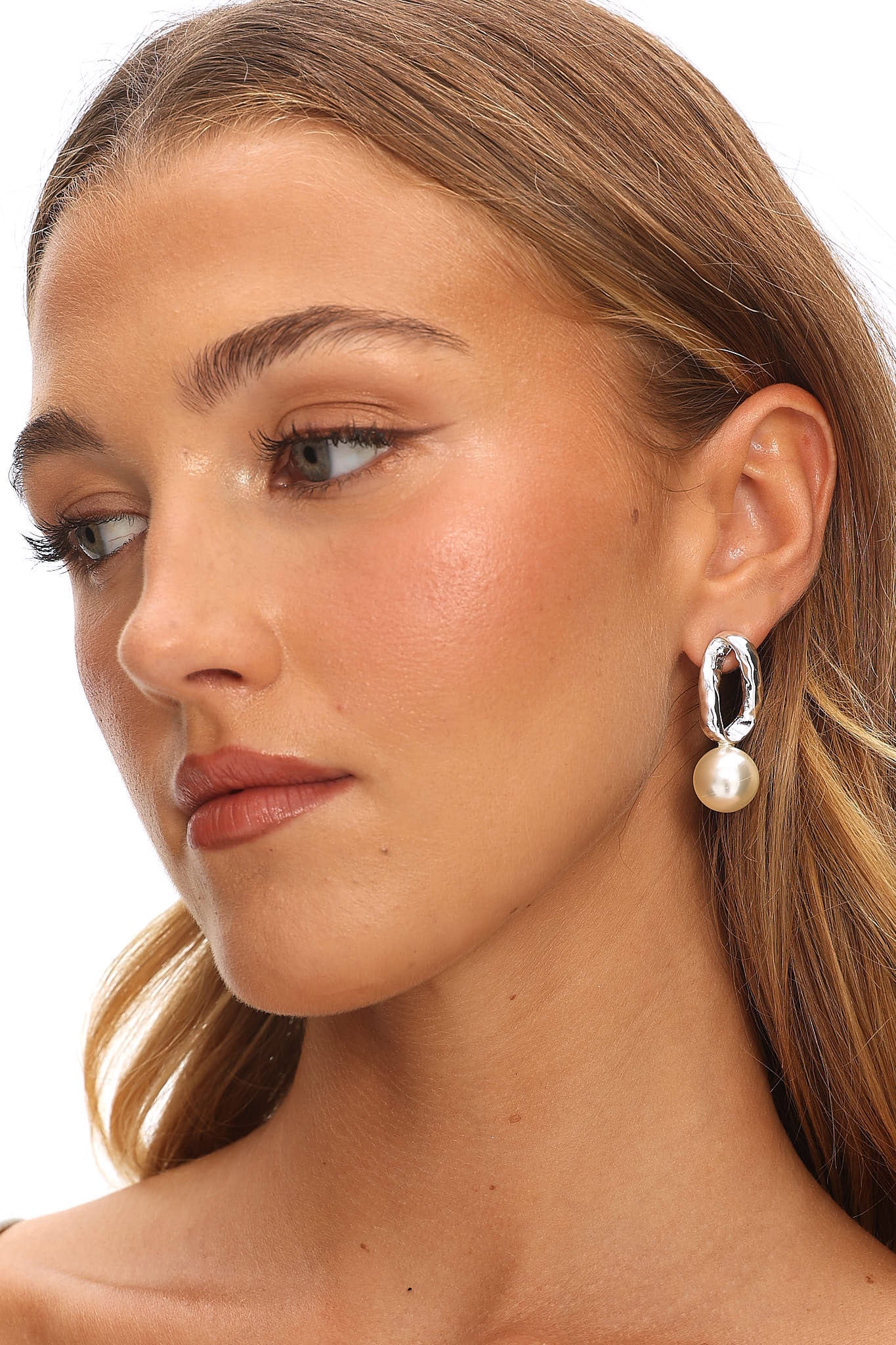 Krizia Drop Earrings Silver Pearl by Selfie Leslie Australia
