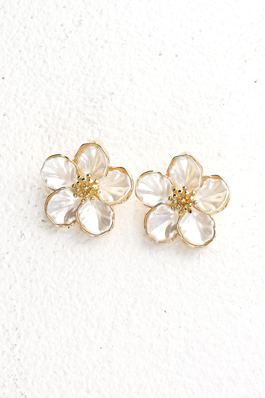 Blossom Bay Flower Earrings Gold