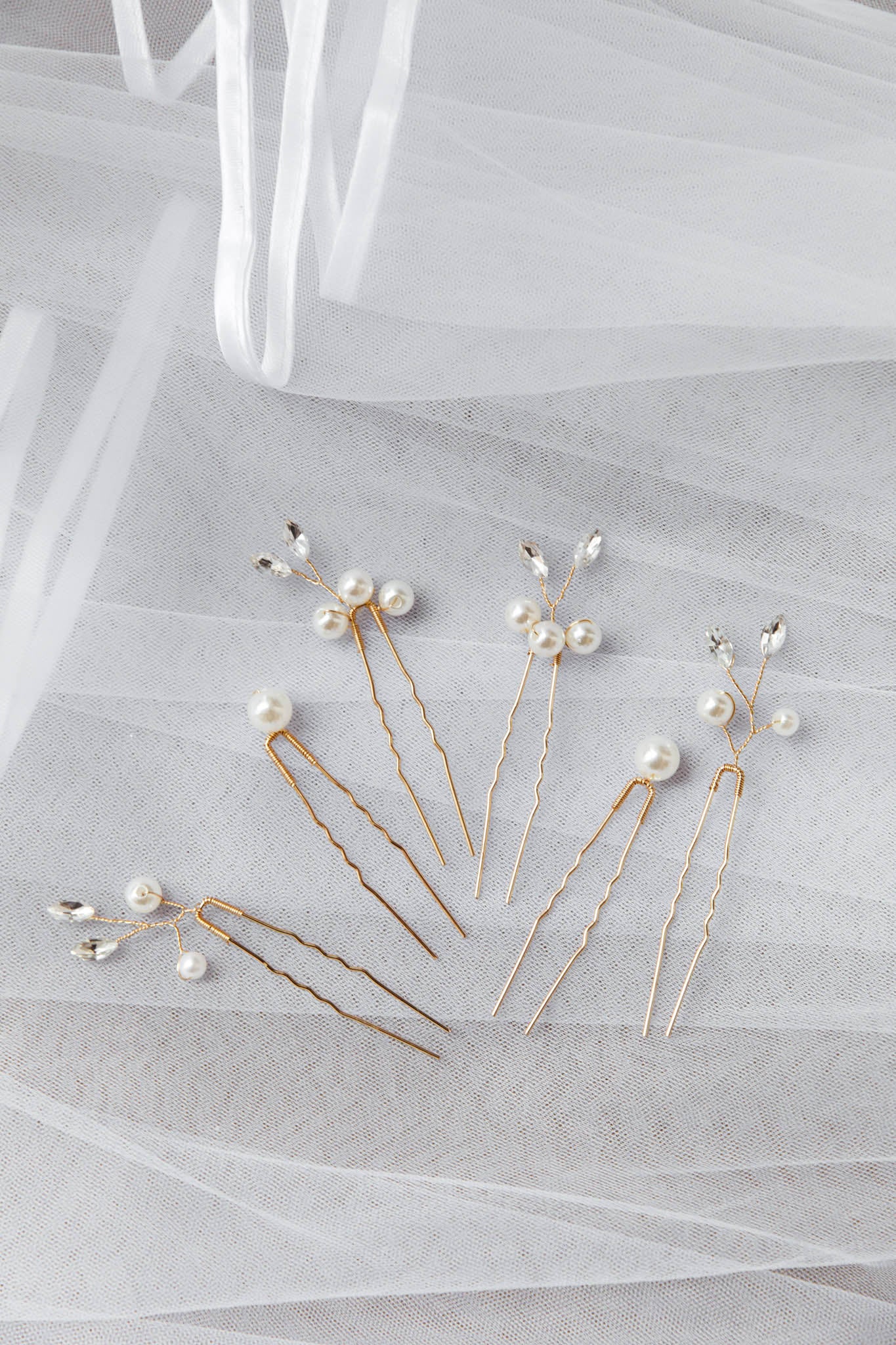 Presley Pearl Hair Pins Gold by Selfie Leslie Australia