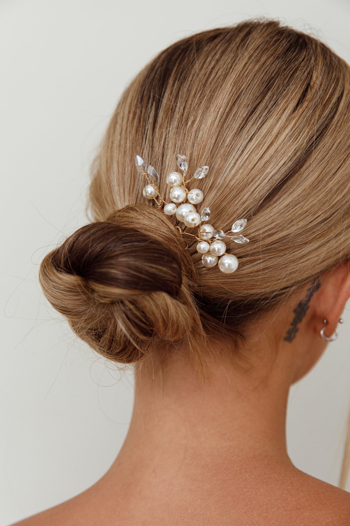 Presley Pearl Hair Pins Gold by Selfie Leslie Australia