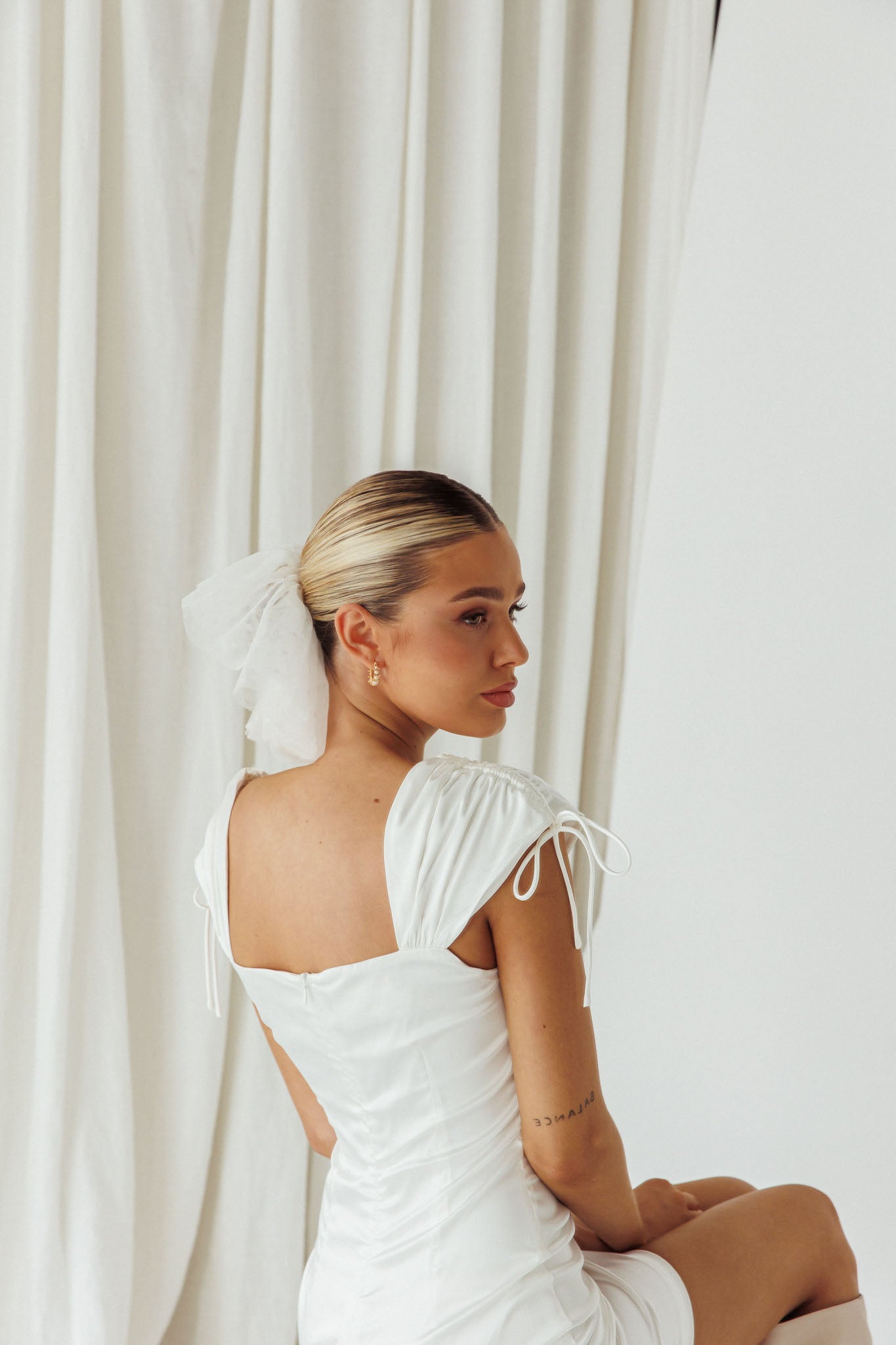 Hoda Lace Scrunchie White by Selfie Leslie Australia