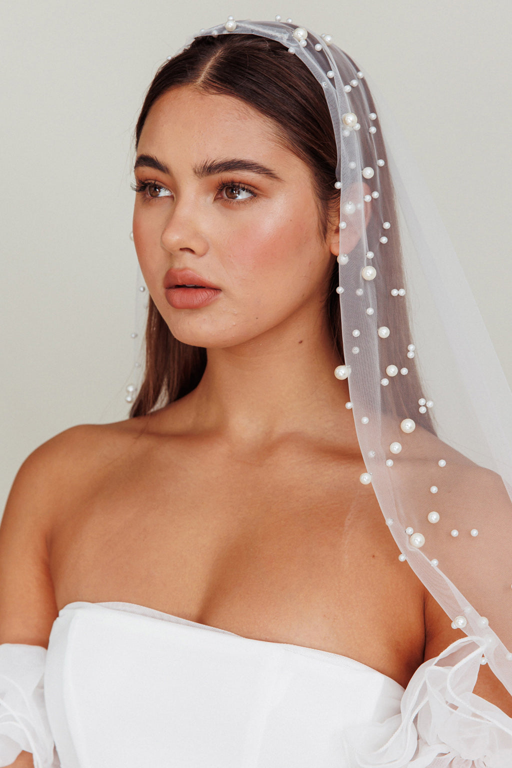 Violette Pearl Accent Veil White by Selfie Leslie Australia