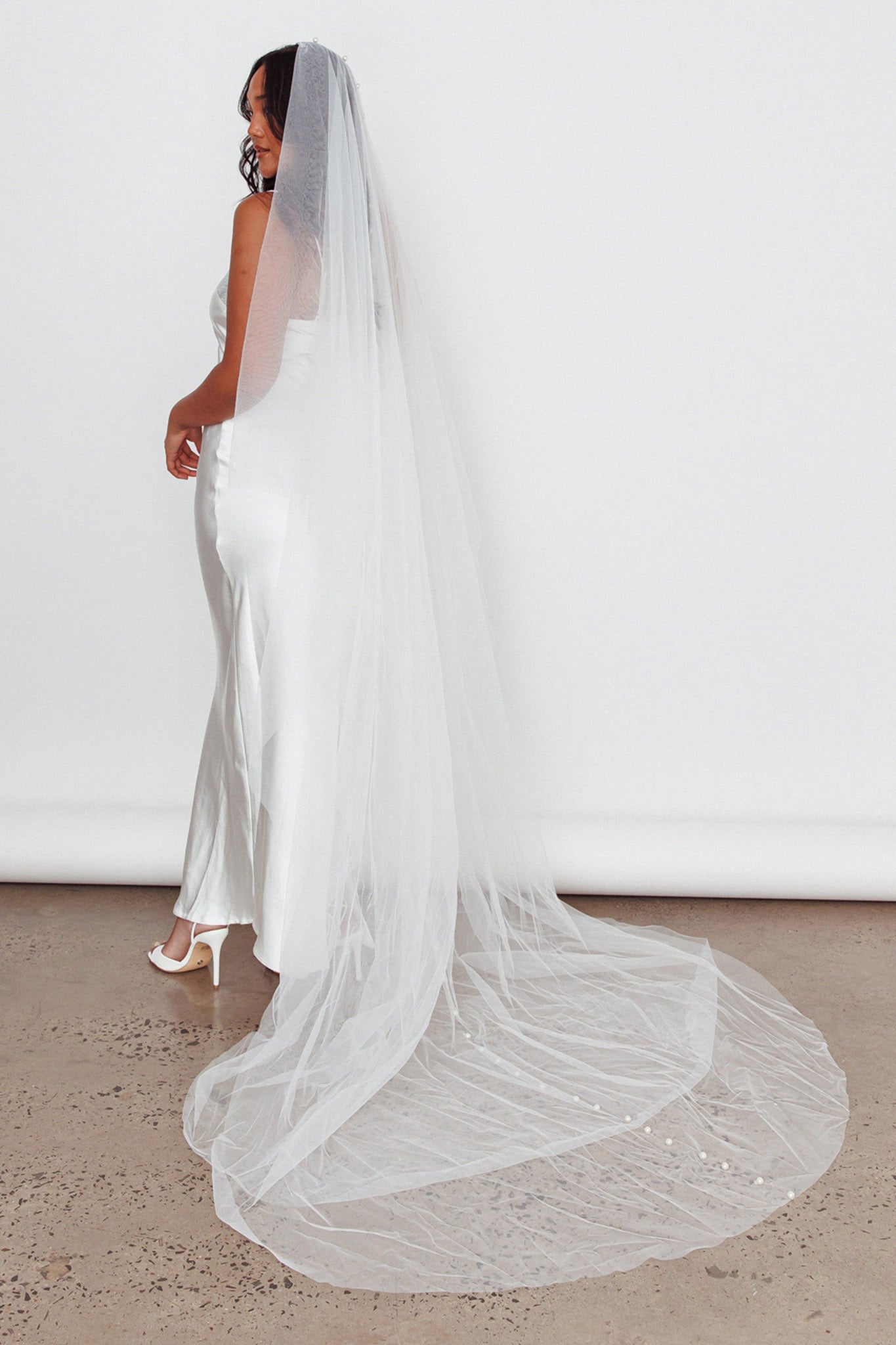 Magic Moment Pearl Accent Veil White by Selfie Leslie Australia