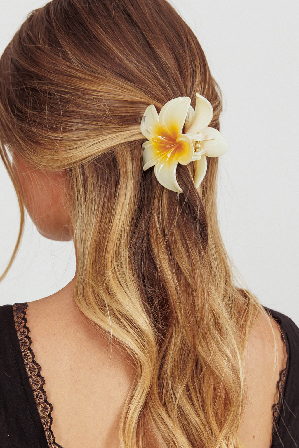 Ayni Frangipani Claw Clip Yellow by Selfie Leslie Australia