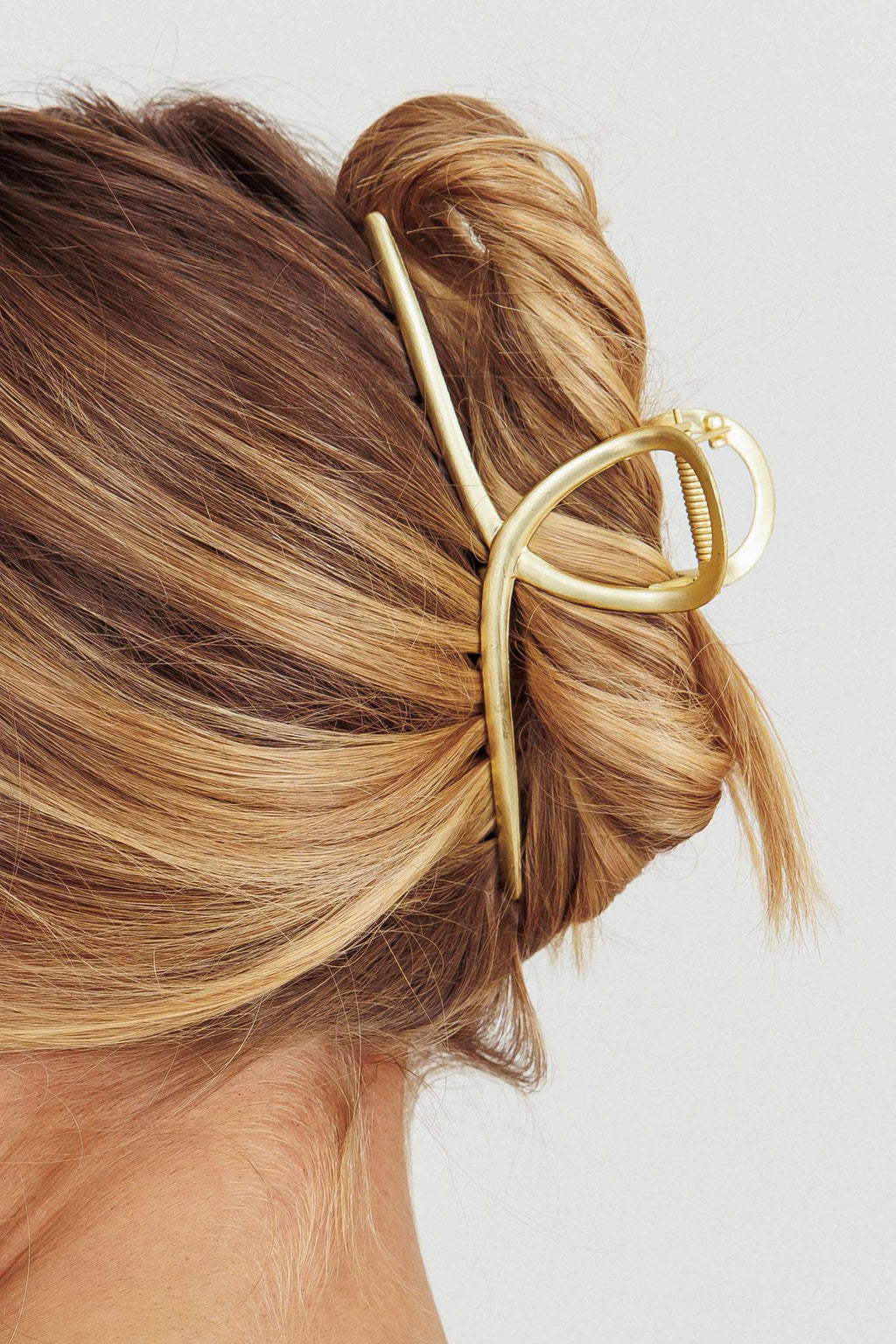 Anouk Claw Clip Gold by Selfie Leslie Australia