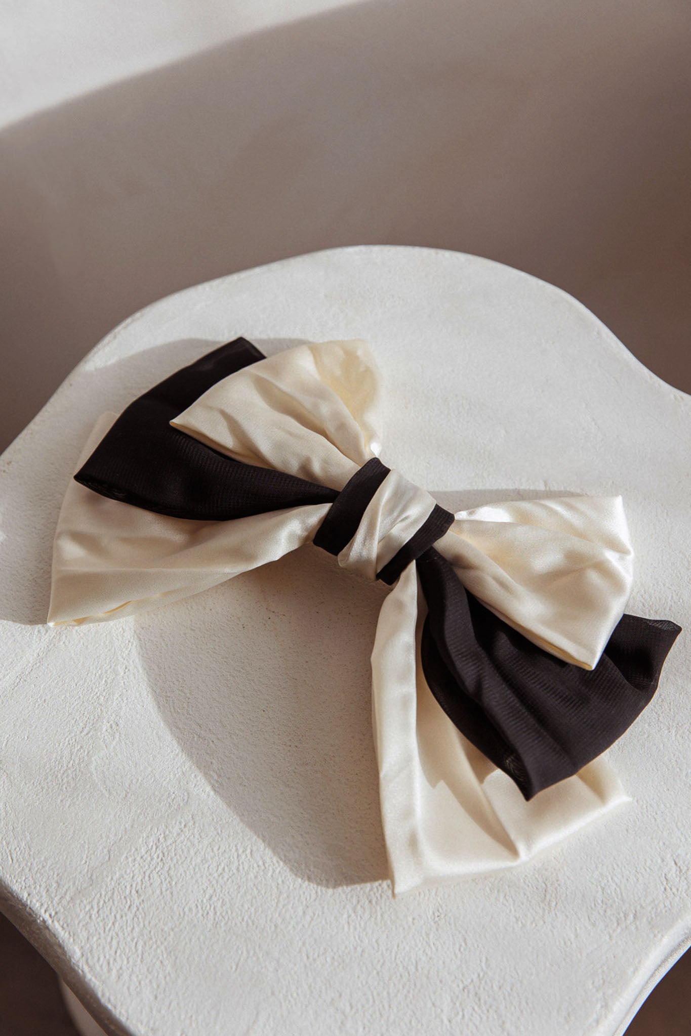 Chi Chi Bow Hairclip Black by Selfie Leslie Australia