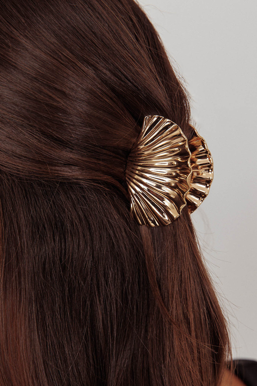 Palm Beach Shell Clip Gold by Selfie Leslie Australia