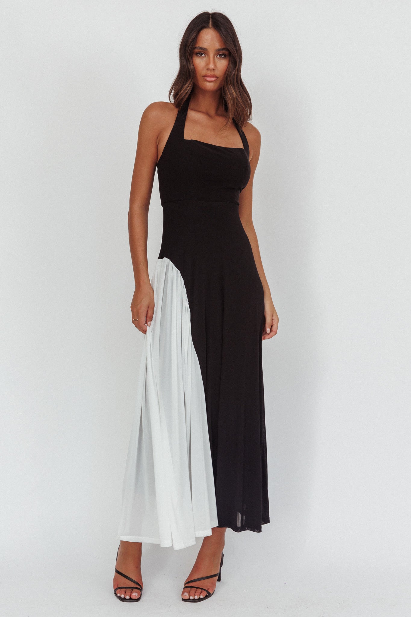 Lira Contrast Halter Maxi Dress Black/White | Selfie Leslie Australia Lira Contrast Halter Maxi Dress Black/White | Selfie Leslie Australia