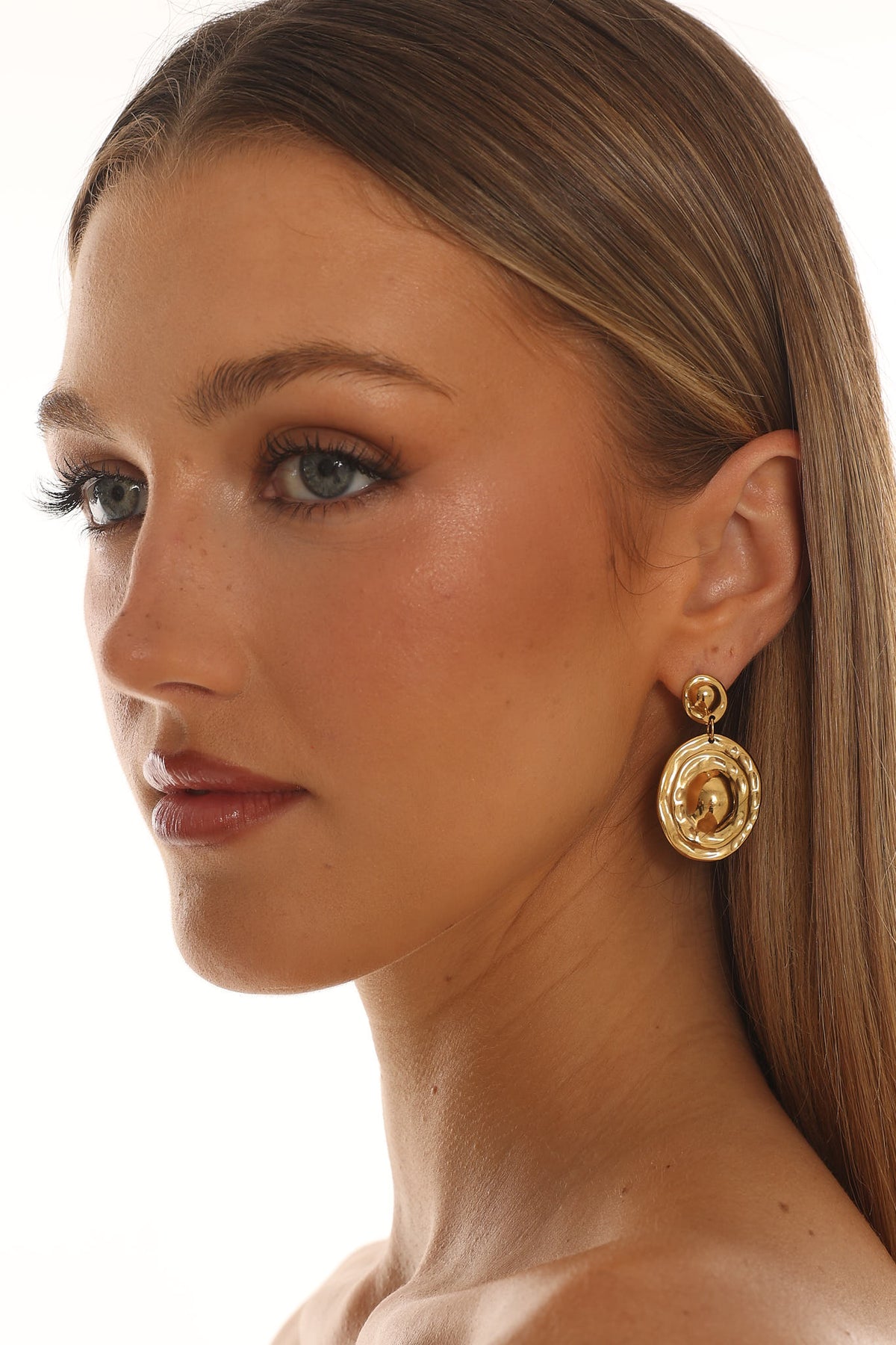Helenis Hammered Disc Drop Earrings Gold by Selfie Leslie Australia