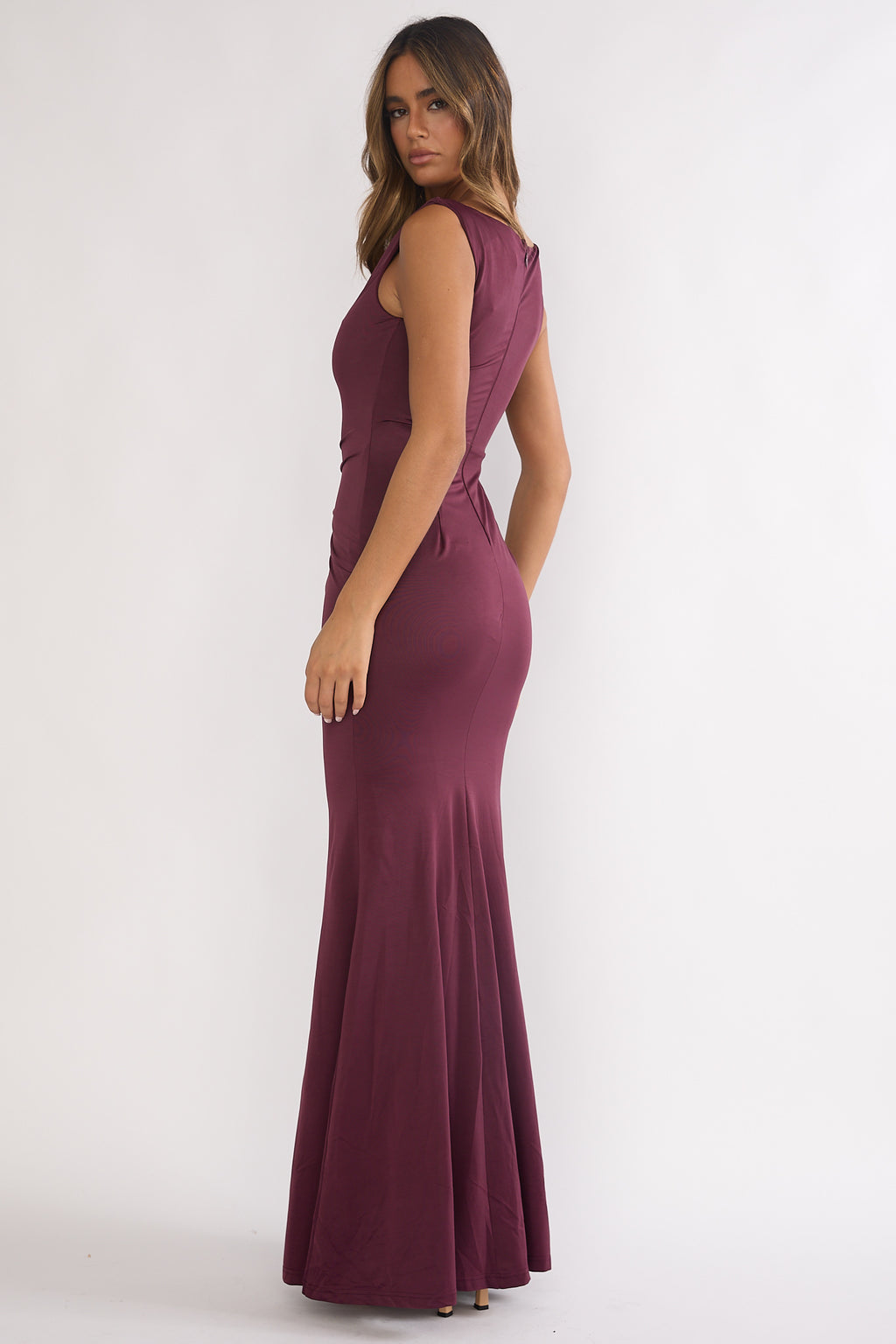 Isalyn Gathered Waist Maxi Dress Burgundy by Selfie Leslie Australia