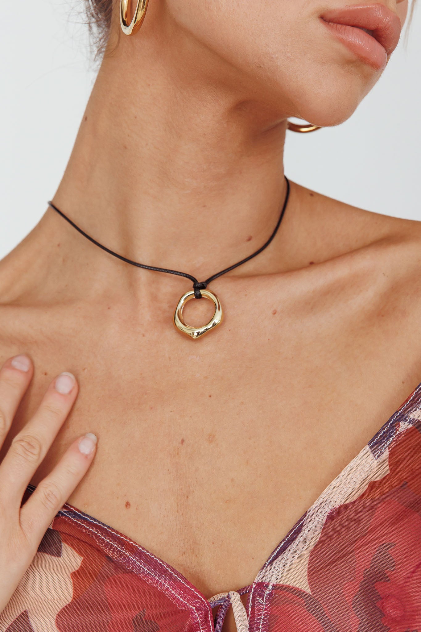 Carmen Circle Pendant Necklace Gold by Selfie Leslie Australia